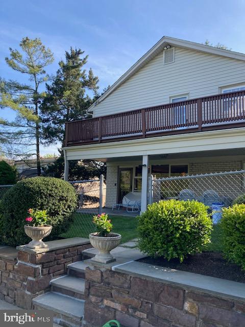 WYNNEWOOD - Residential