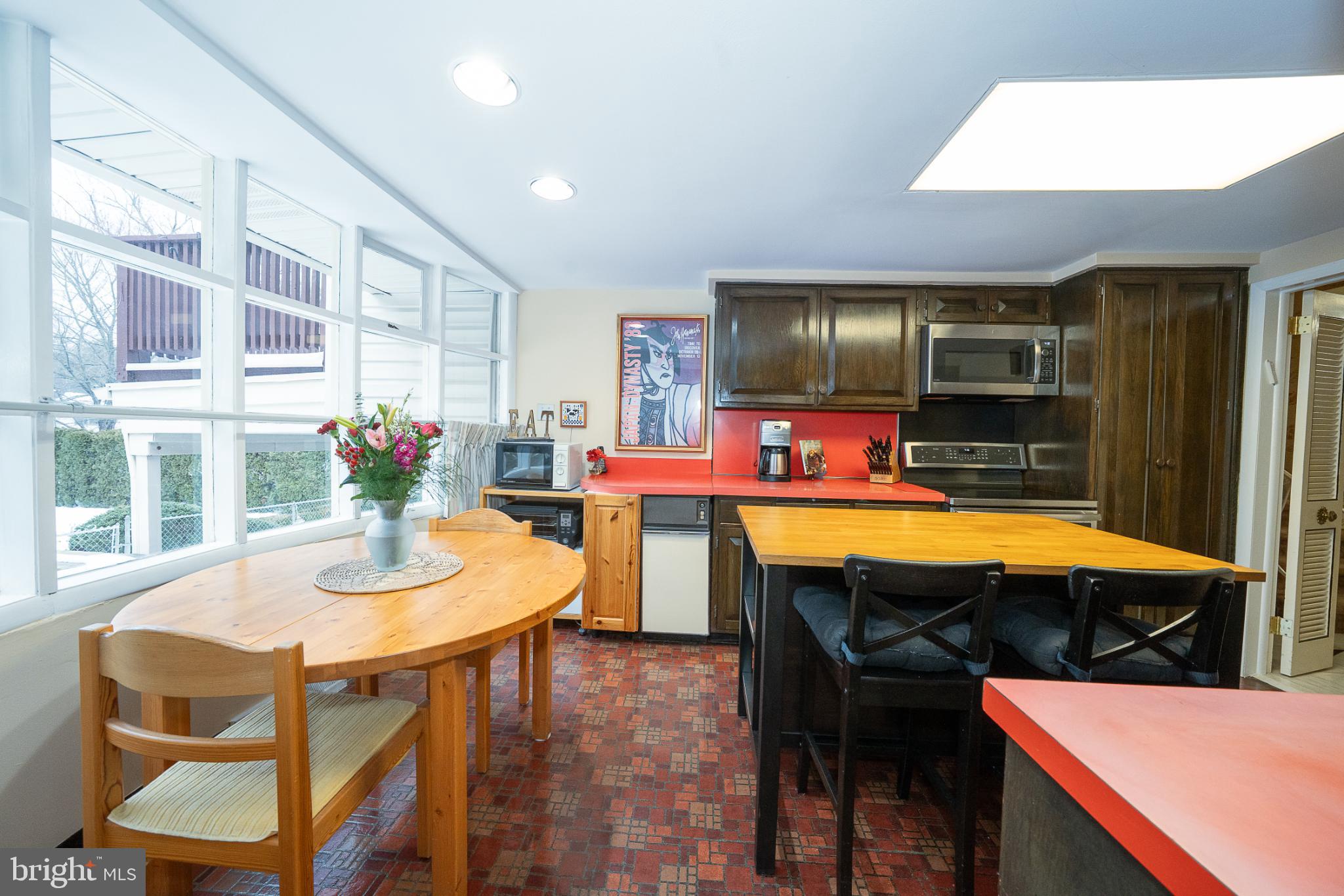 WYNNEWOOD - Residential