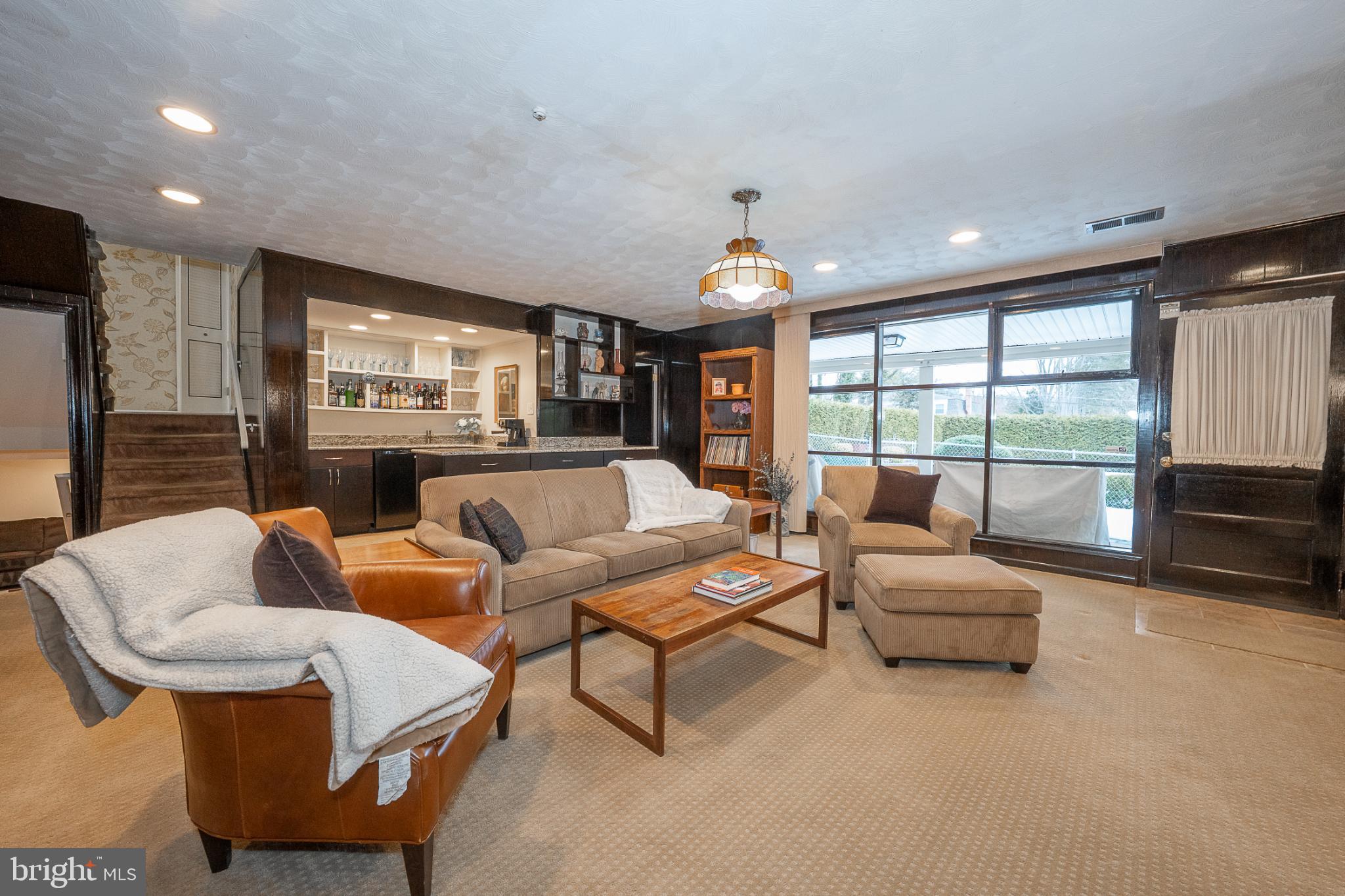 WYNNEWOOD - Residential