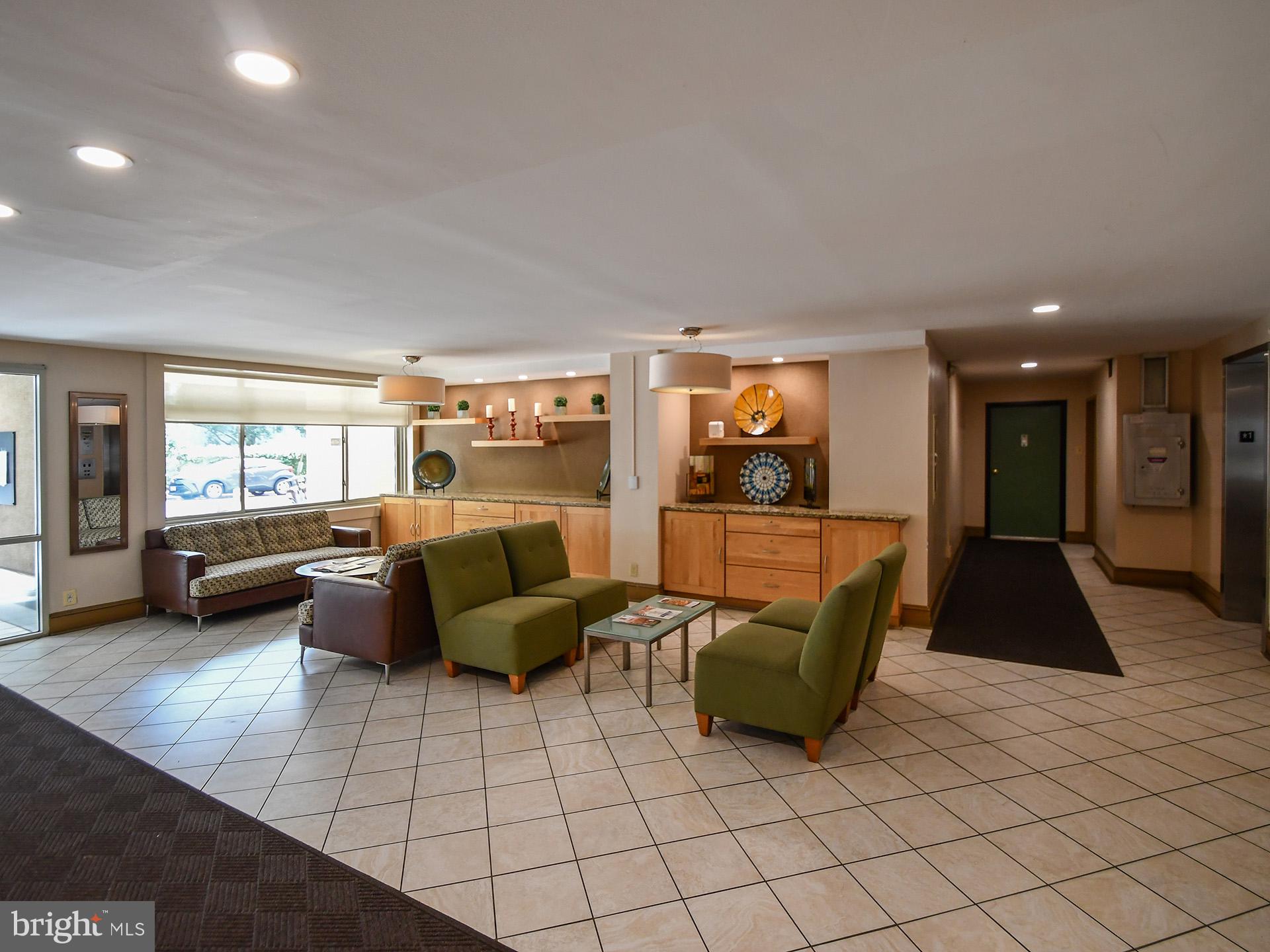 2401 H STREET NW 810