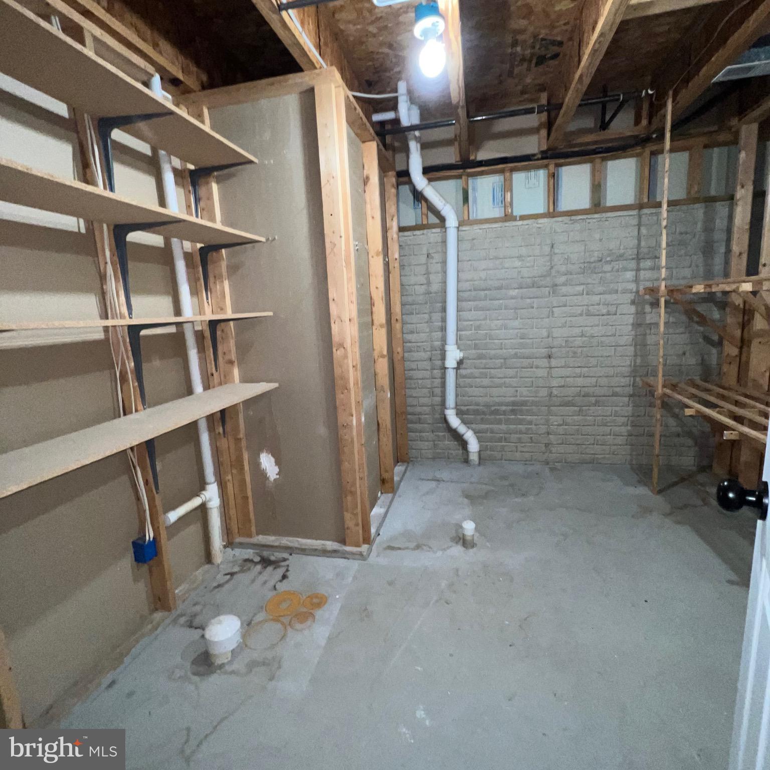 PRINCETON WOODS - Residential Lease