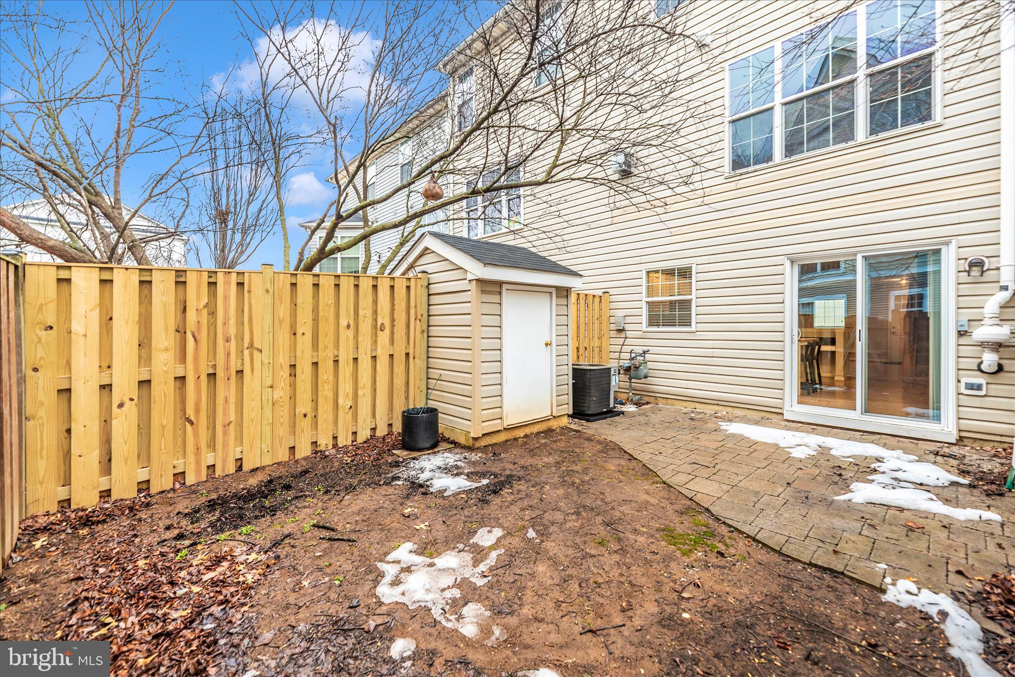 BALLENGER CREEK CENTER POND - Residential
