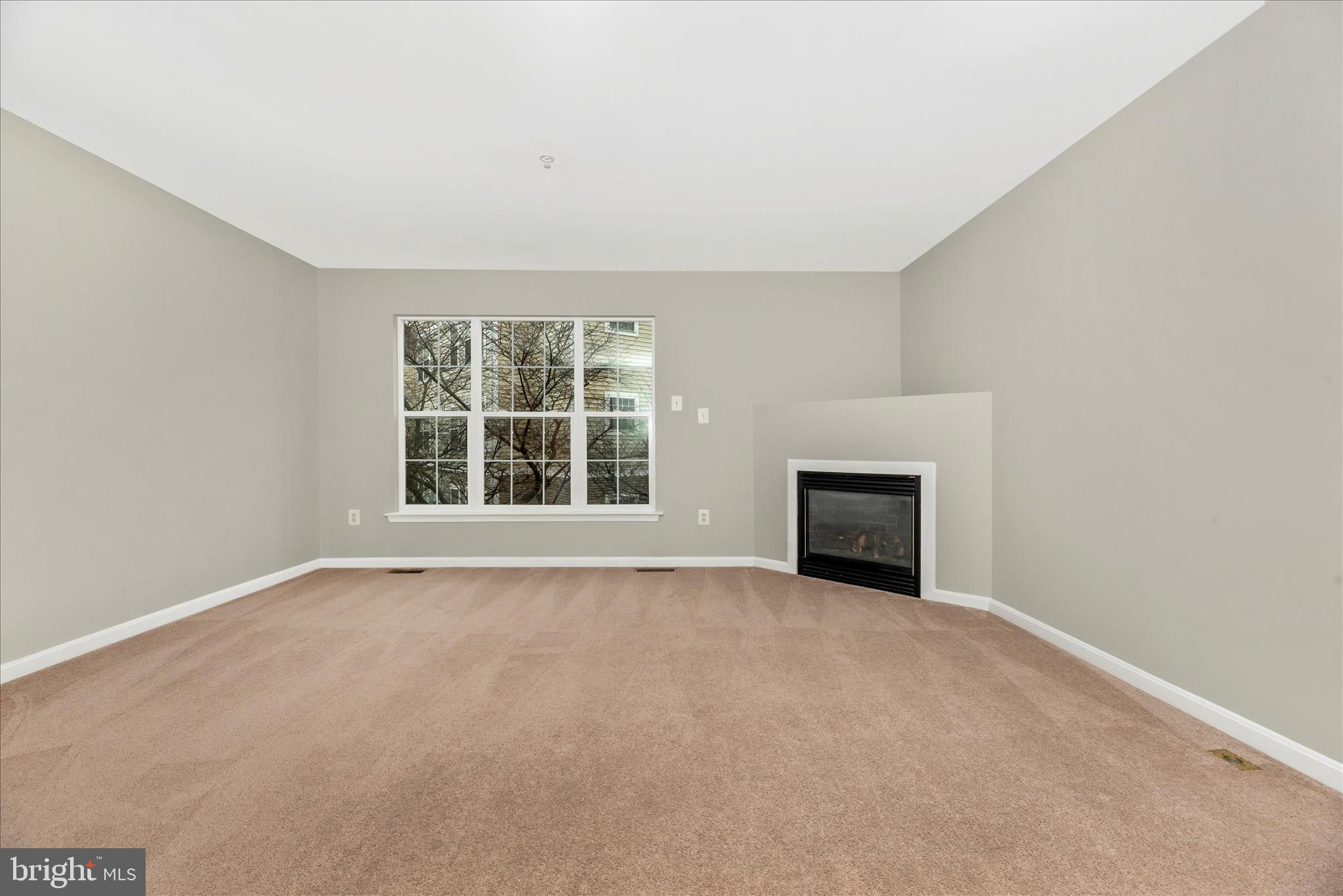 BALLENGER CREEK CENTER POND - Residential