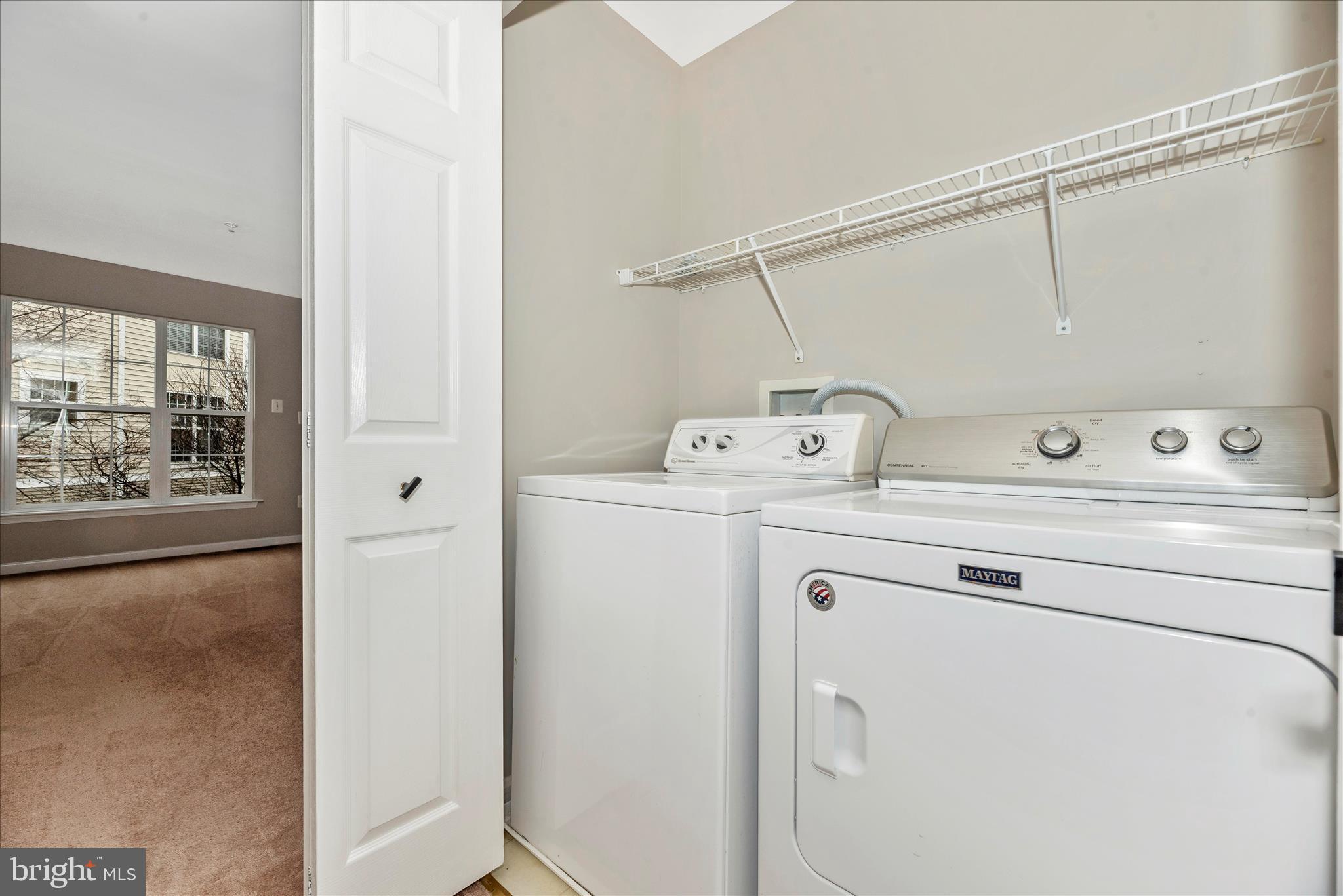 BALLENGER CREEK CENTER POND - Residential