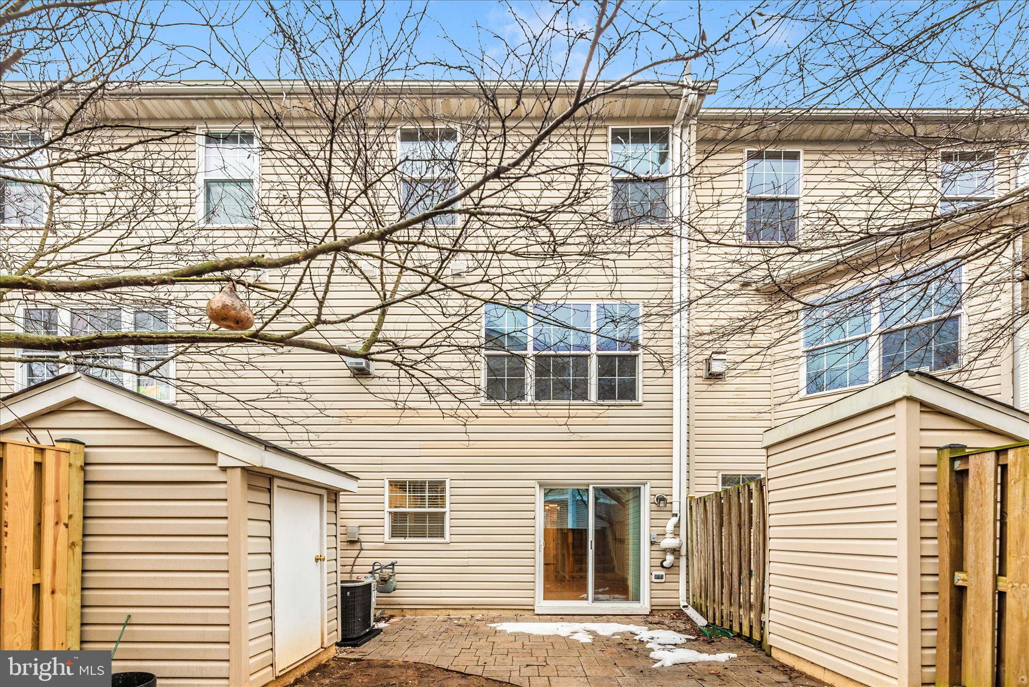 BALLENGER CREEK CENTER POND - Residential