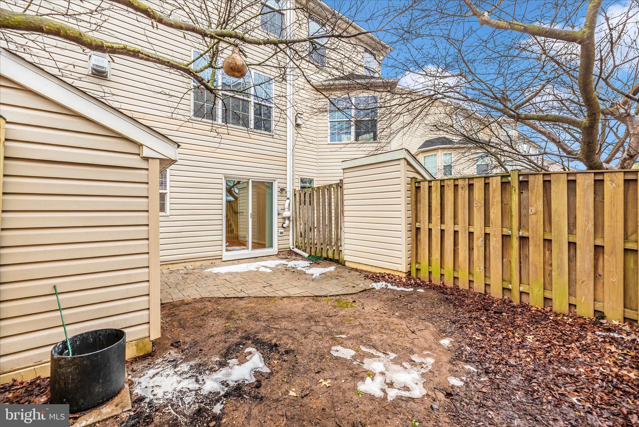 BALLENGER CREEK CENTER POND - Residential