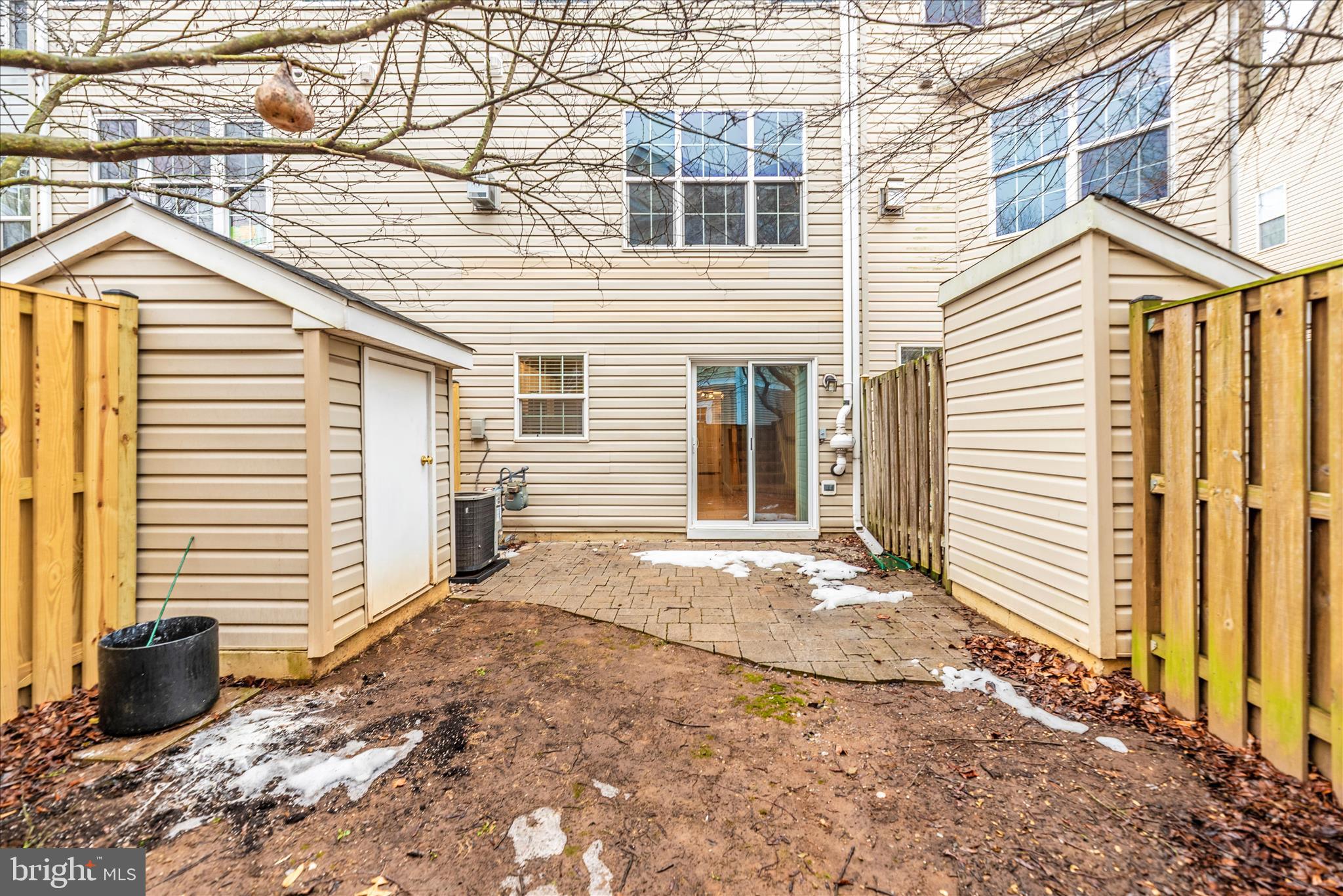 BALLENGER CREEK CENTER POND - Residential
