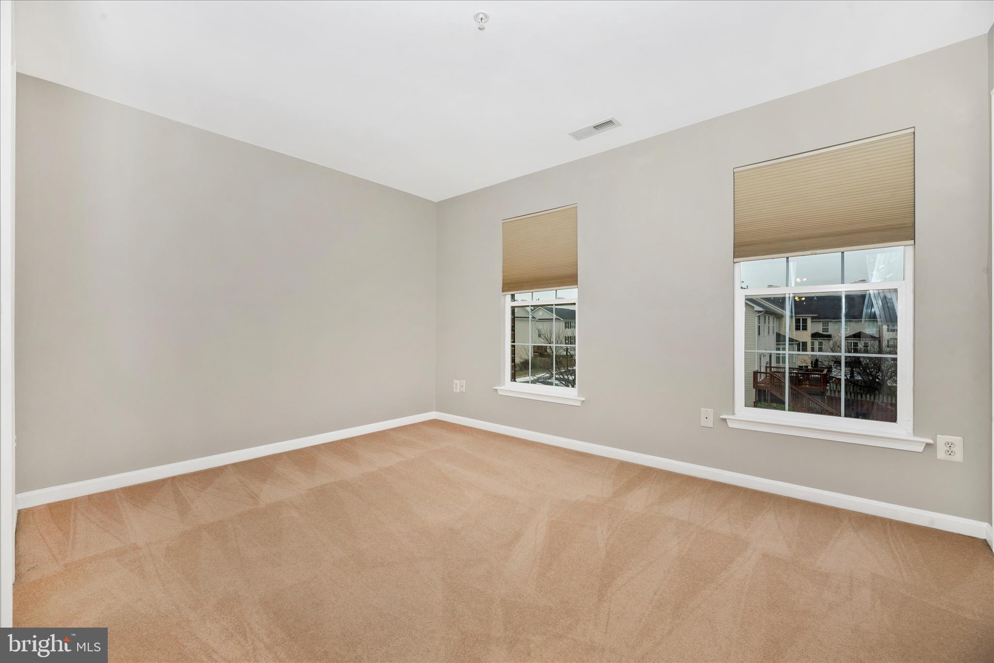 BALLENGER CREEK CENTER POND - Residential