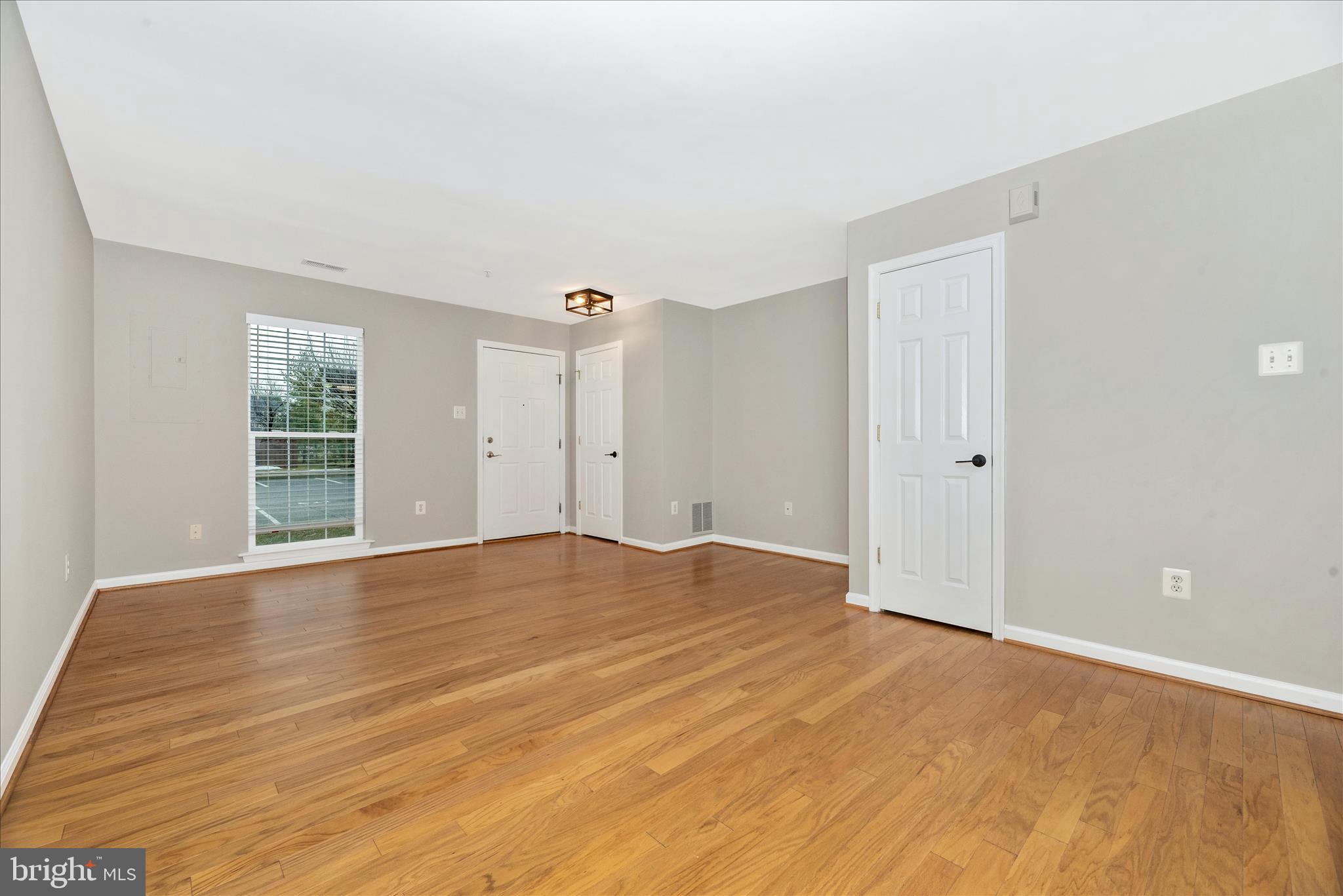 BALLENGER CREEK CENTER POND - Residential