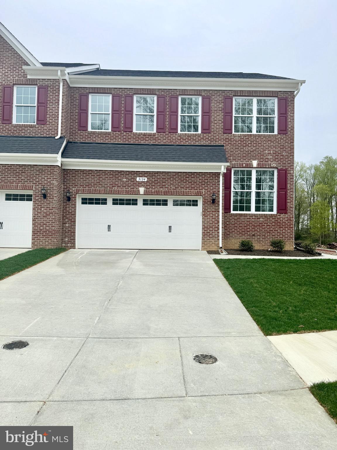Brand new Carriage Homes in the Agricopia Neighborhood. Act fast, as there are only a LIMITED amount of these homes available and they will sell fast!
**THIS HOME IS CUSTOMIZABLE! You can pick the following: -Kitchen Island/bathroom countertops -Kitchen cabinets/ bathroom cabinets -LVP flooring -Carpet -AND MORE **
Bedroom and full bathroom in the basement
Neighborhood/ Home Features Include:
*Sodded Lawn
*Neighborhood playgrounds
*Scenic ponds
AND MORE
** CLOSING HELP OFFERED BY SELLER WHEN USING OUR PREFERRED LENDER AND TITLE COMPANY- up to $10,000! **