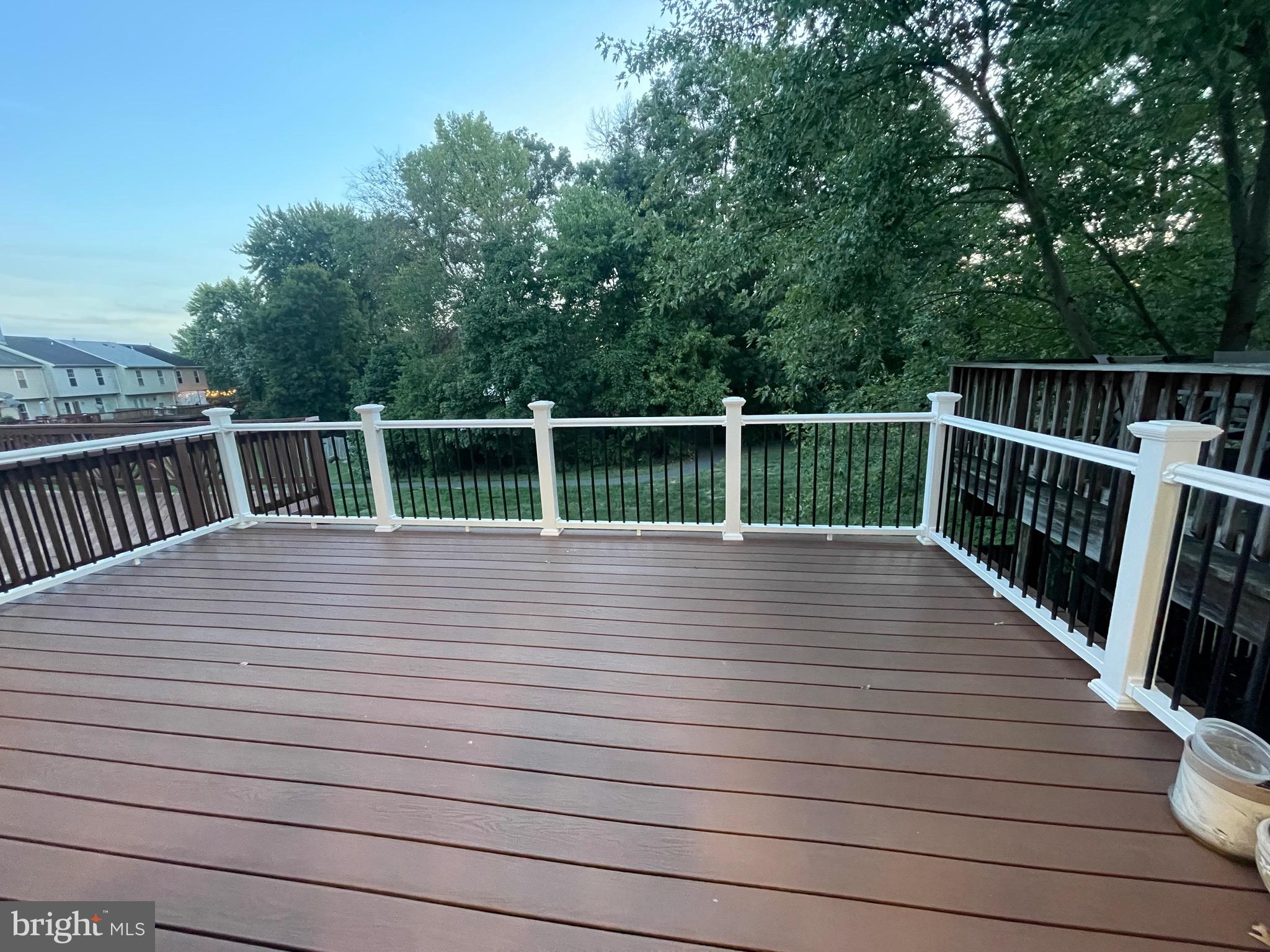 CENTRE RIDGE - Residential Lease