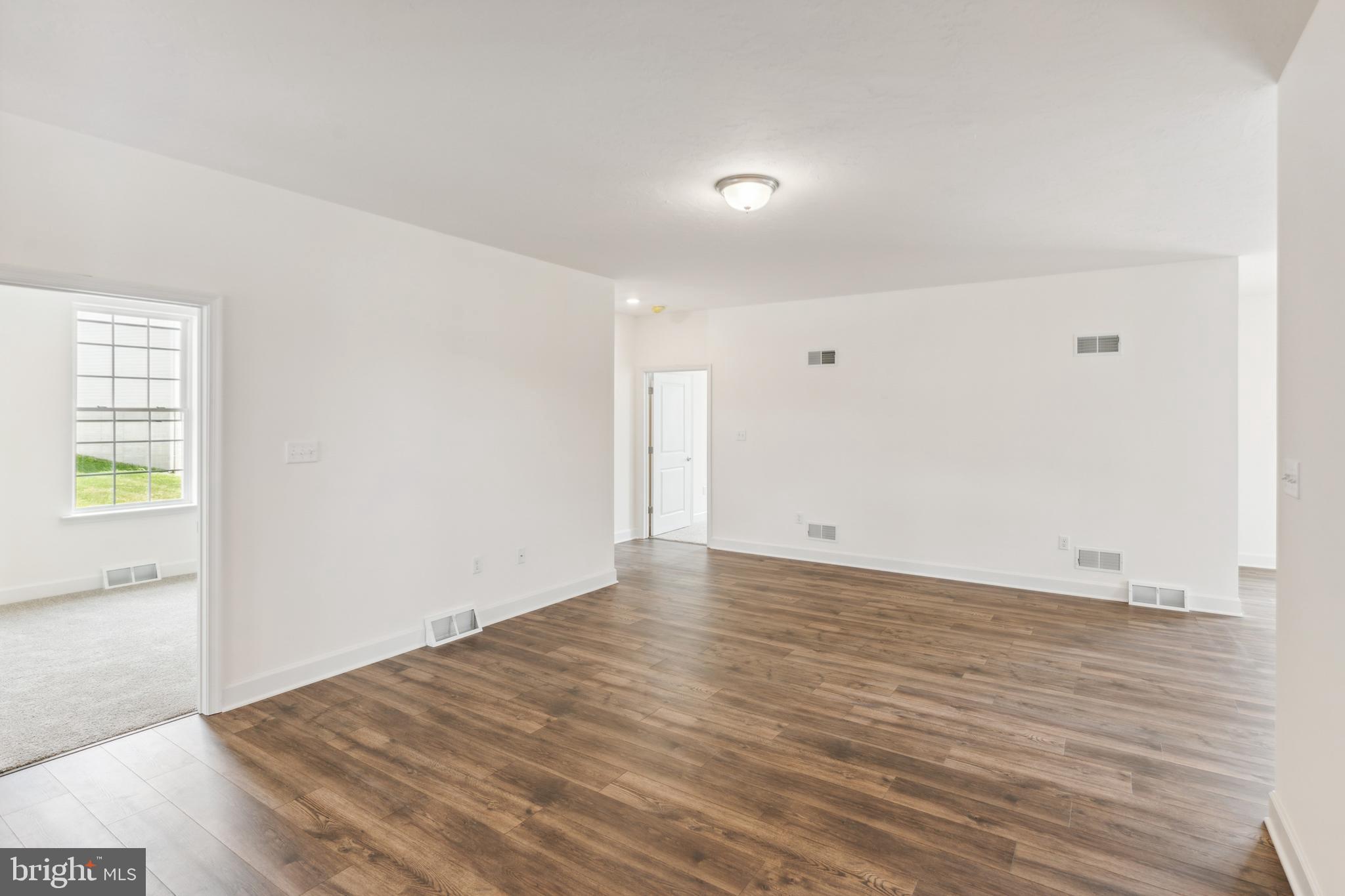 CUMBERLAND VILLAGE - Residential