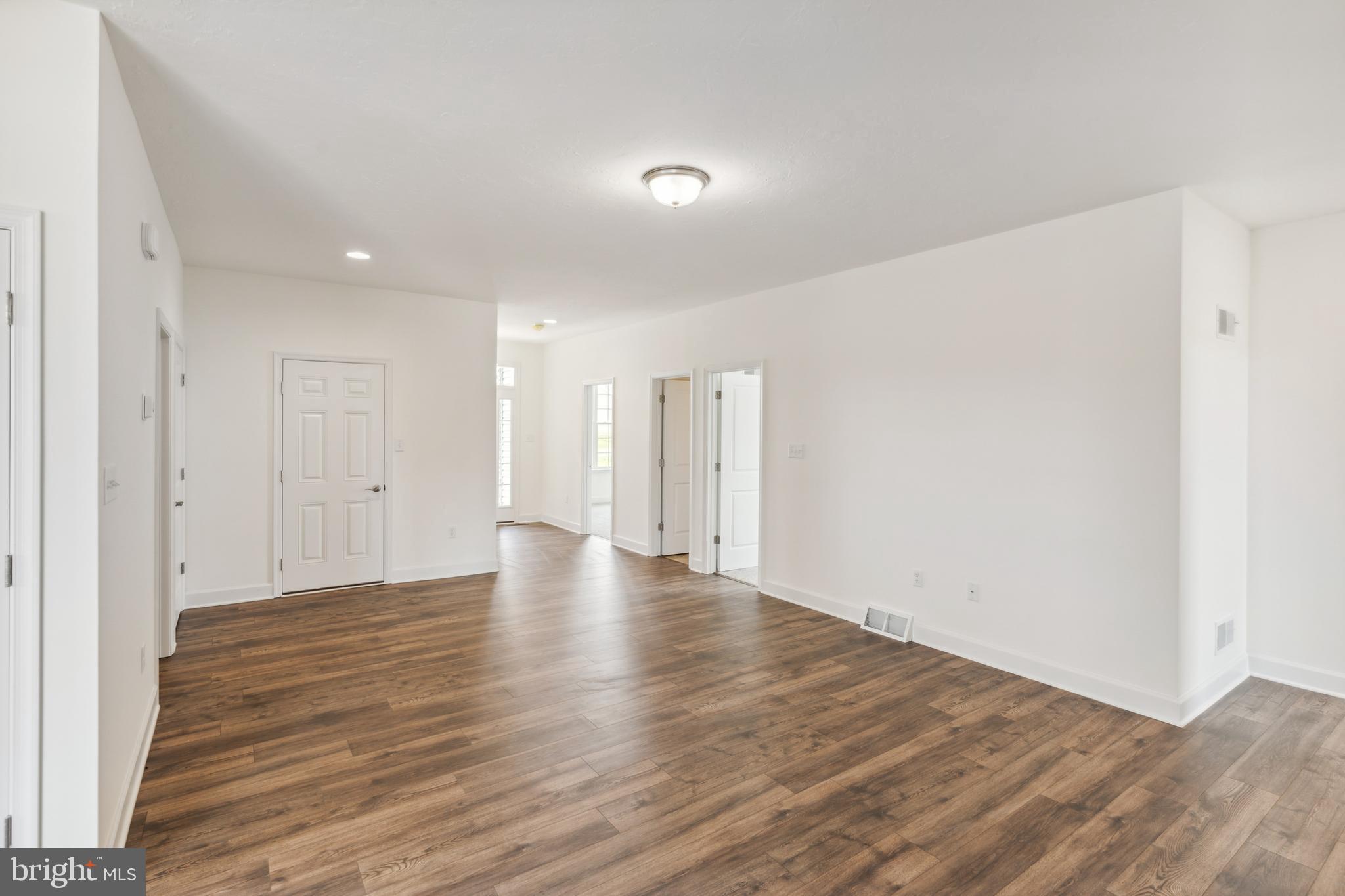 CUMBERLAND VILLAGE - Residential