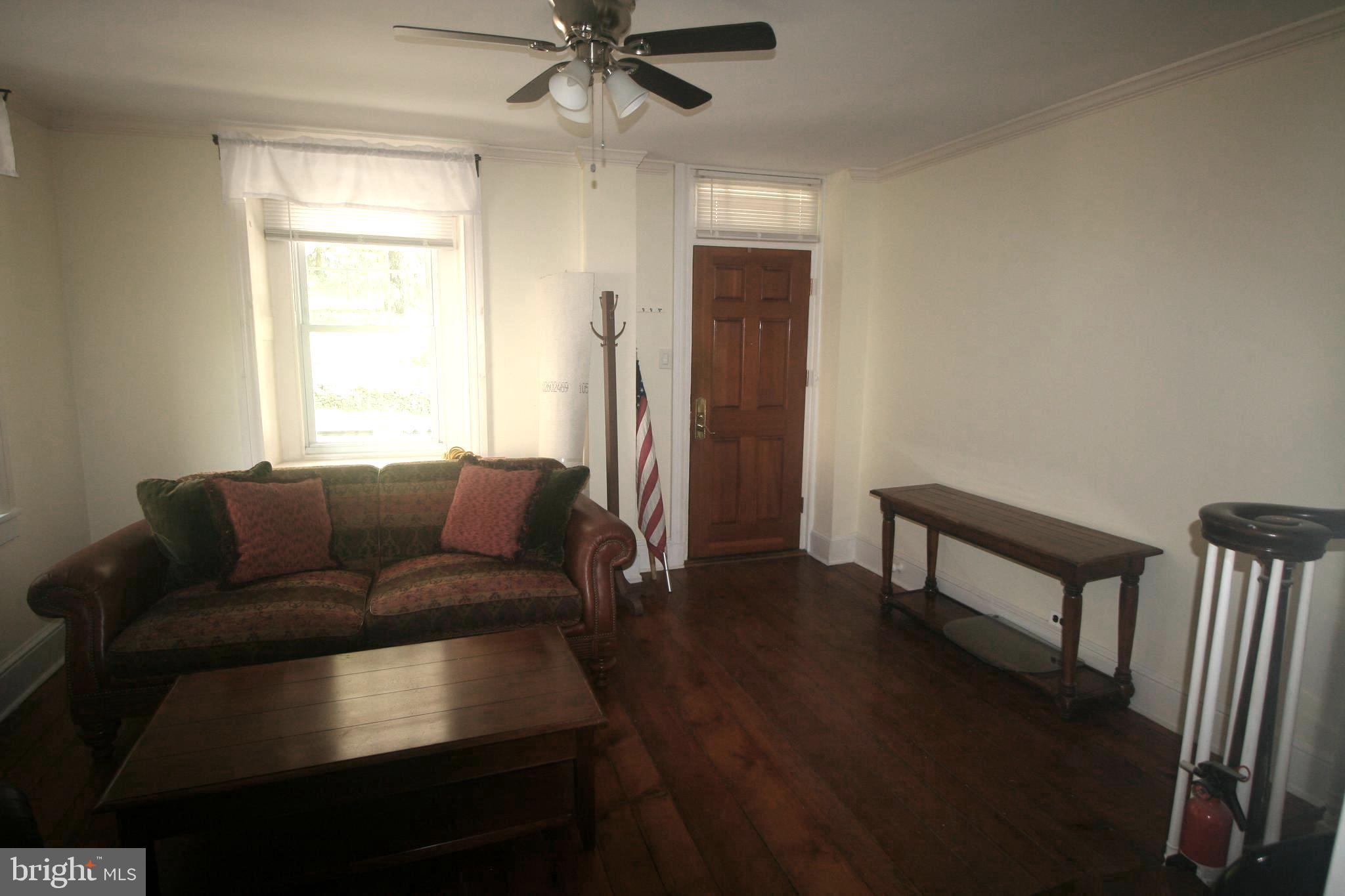 SPRING MILL - Residential