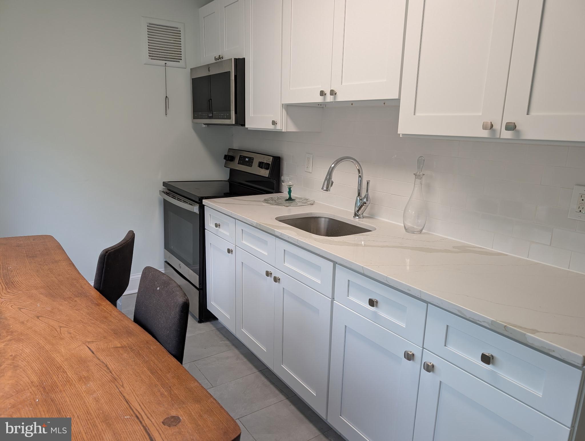 SPRING MILL - Residential