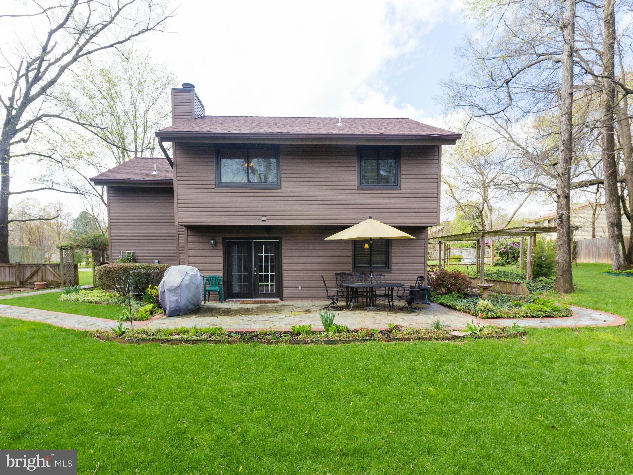 STONEYBROOKE - Residential