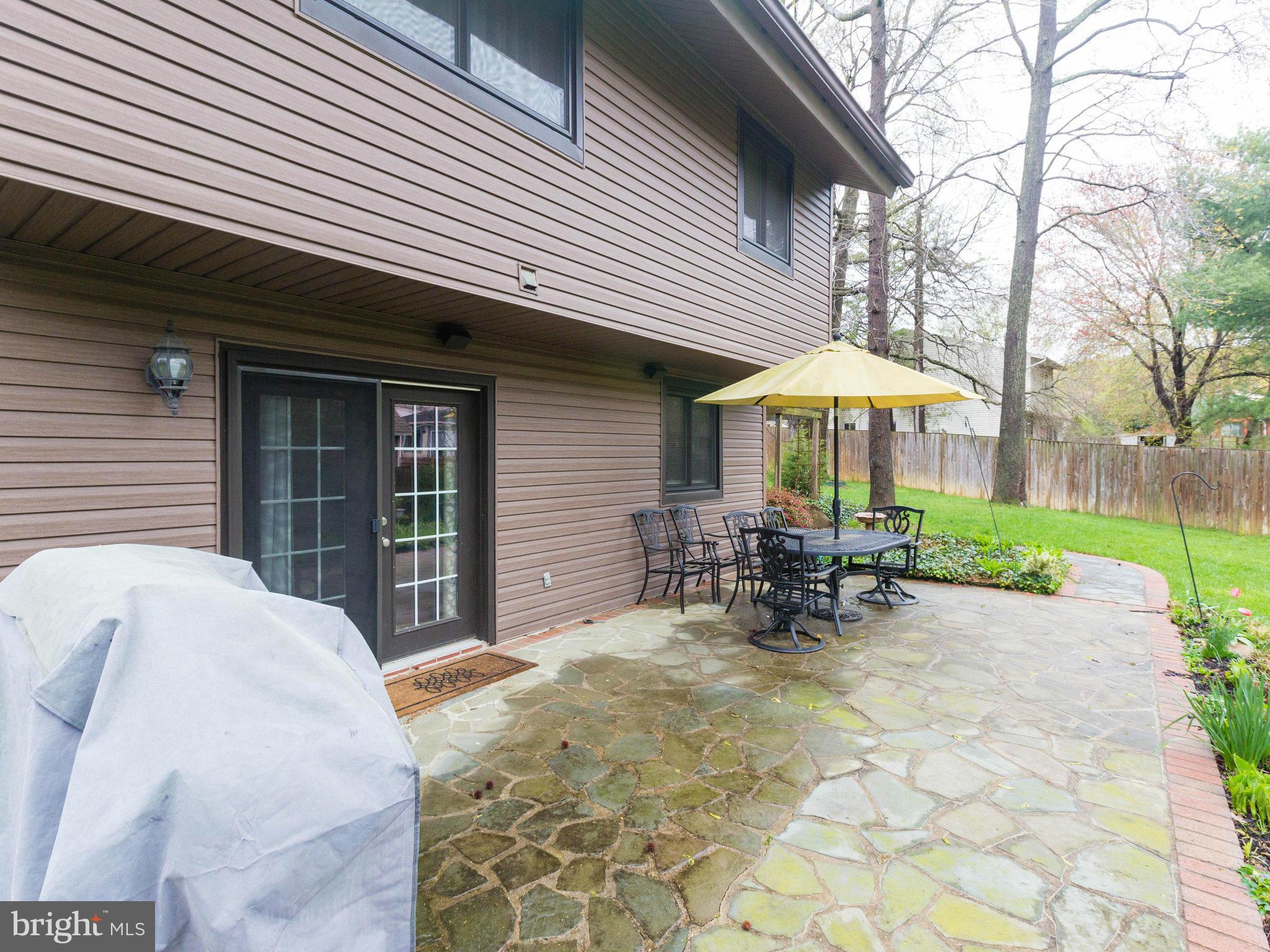 STONEYBROOKE - Residential