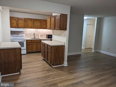 64 Welsh Tract Road Unit 207, Newark, DE MLS: DENC2065522