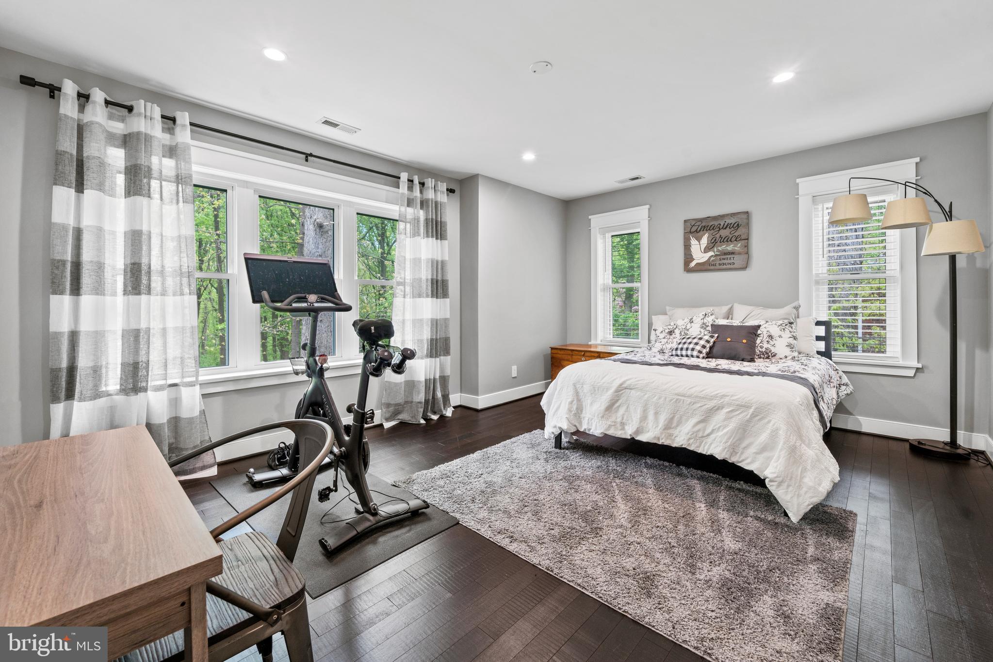 MILL CREEK PARK - Residential