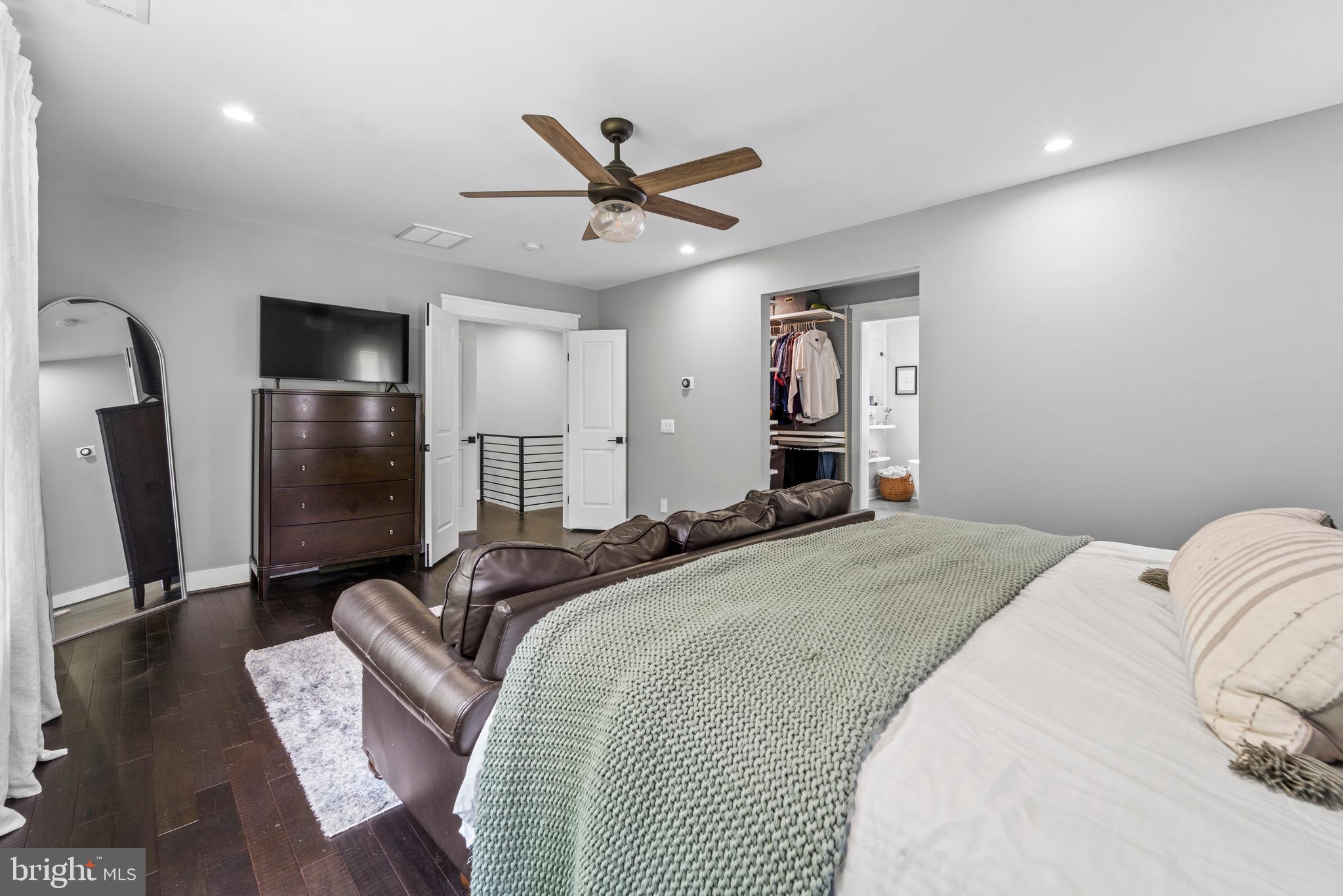 MILL CREEK PARK - Residential