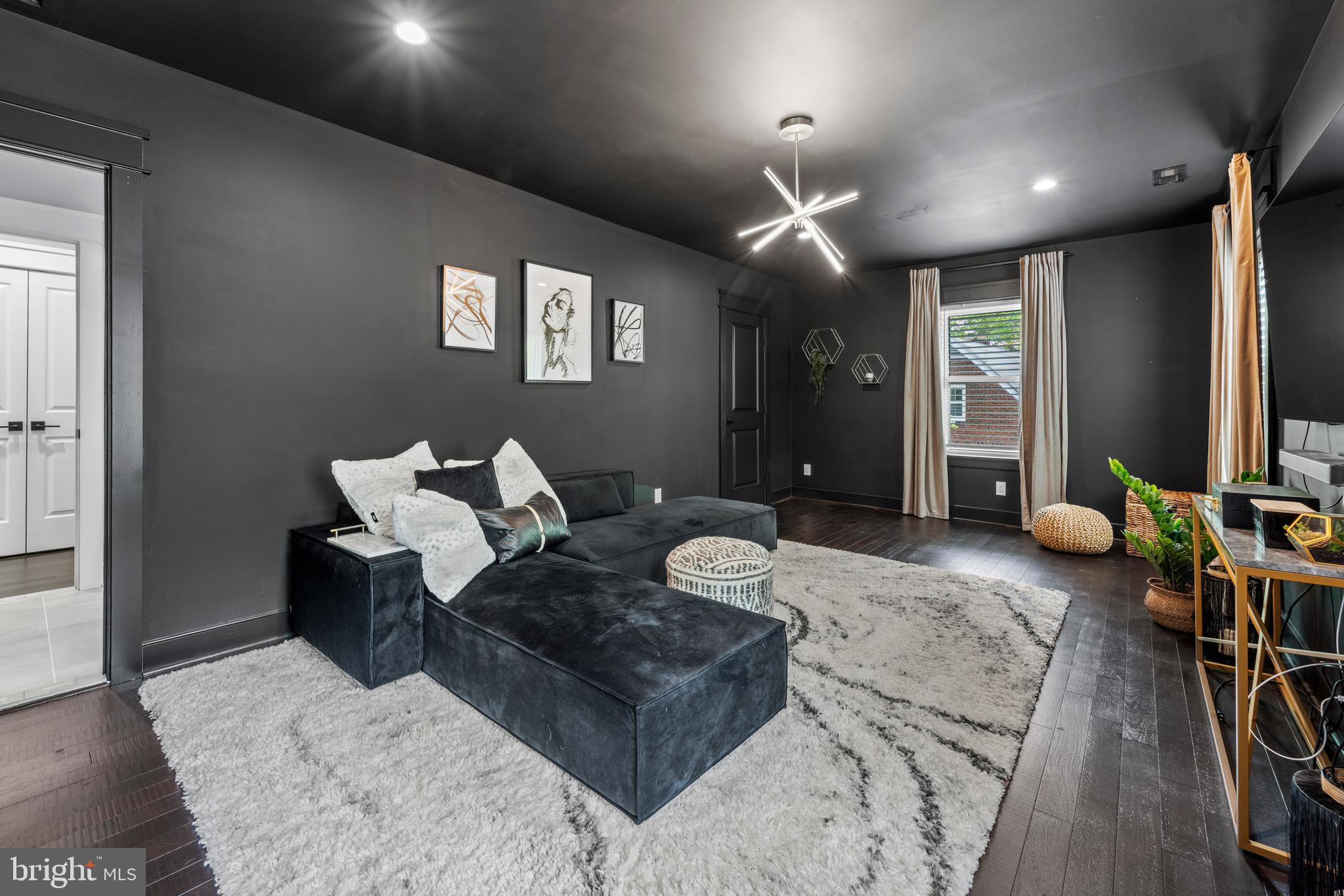 MILL CREEK PARK - Residential