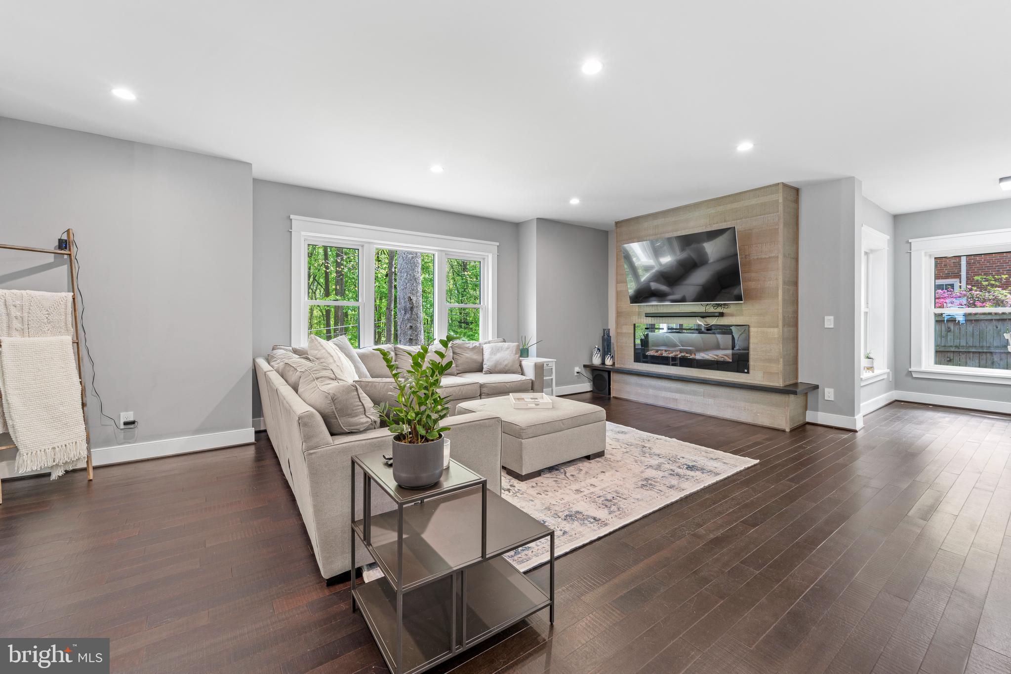 MILL CREEK PARK - Residential