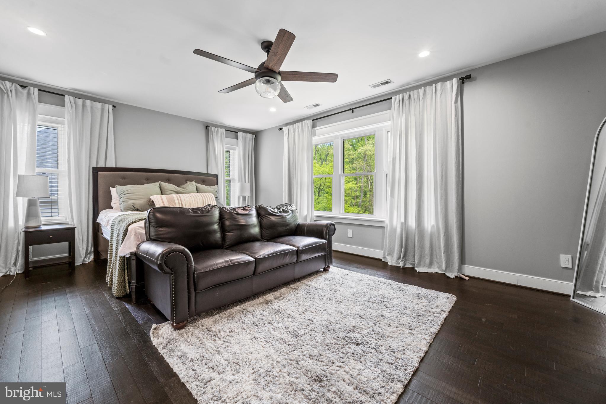 MILL CREEK PARK - Residential