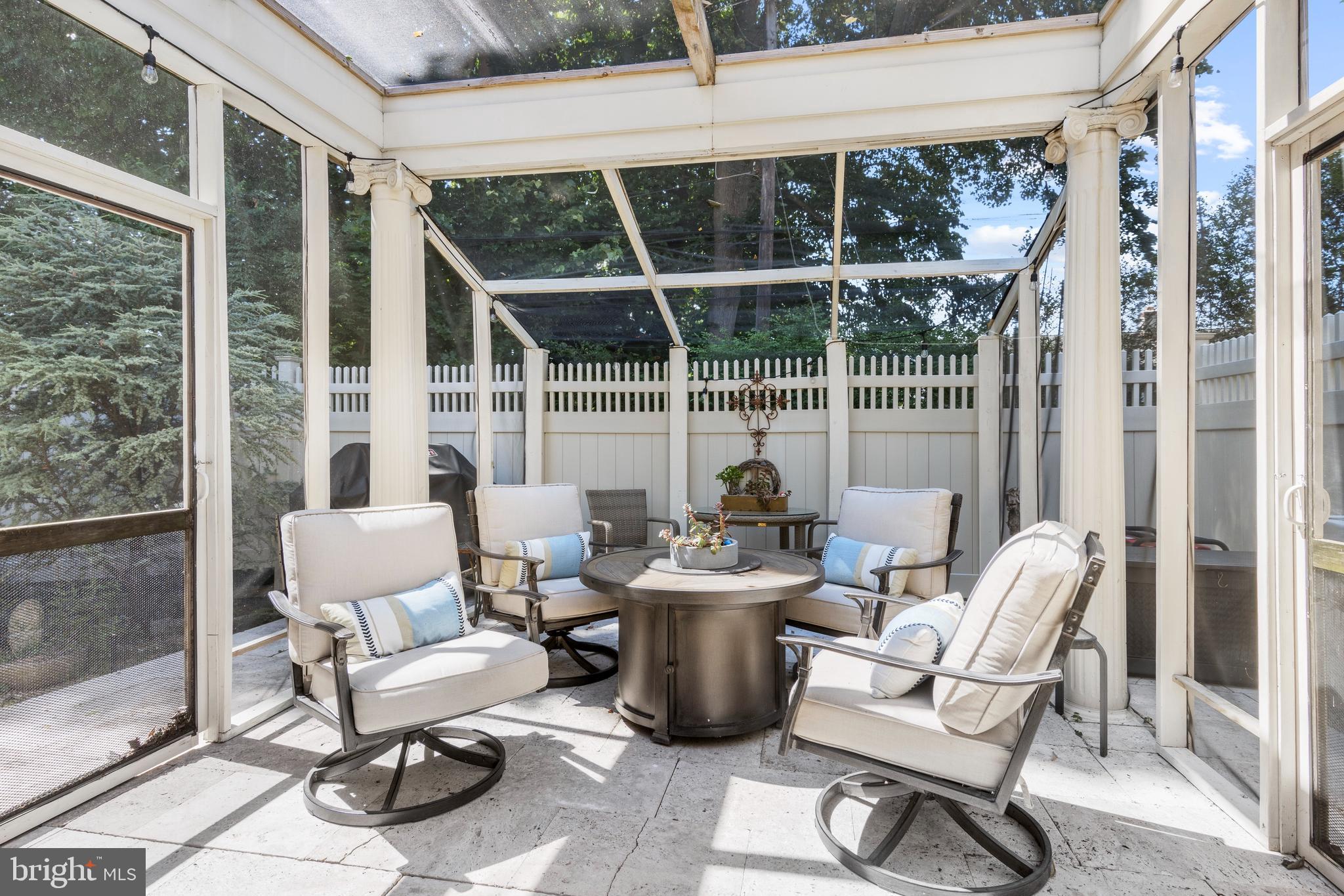 MAYFIELD - Residential