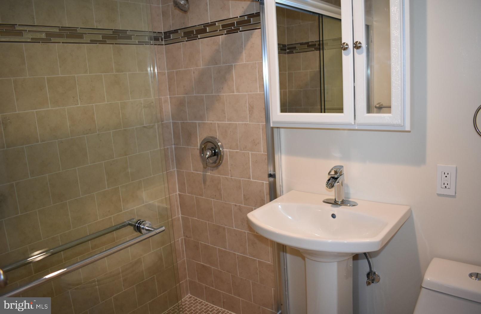 4600 DUKE - Residential