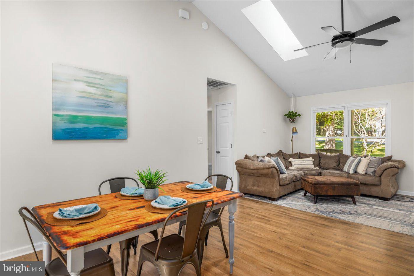 LAKE MONTICELLO - Residential