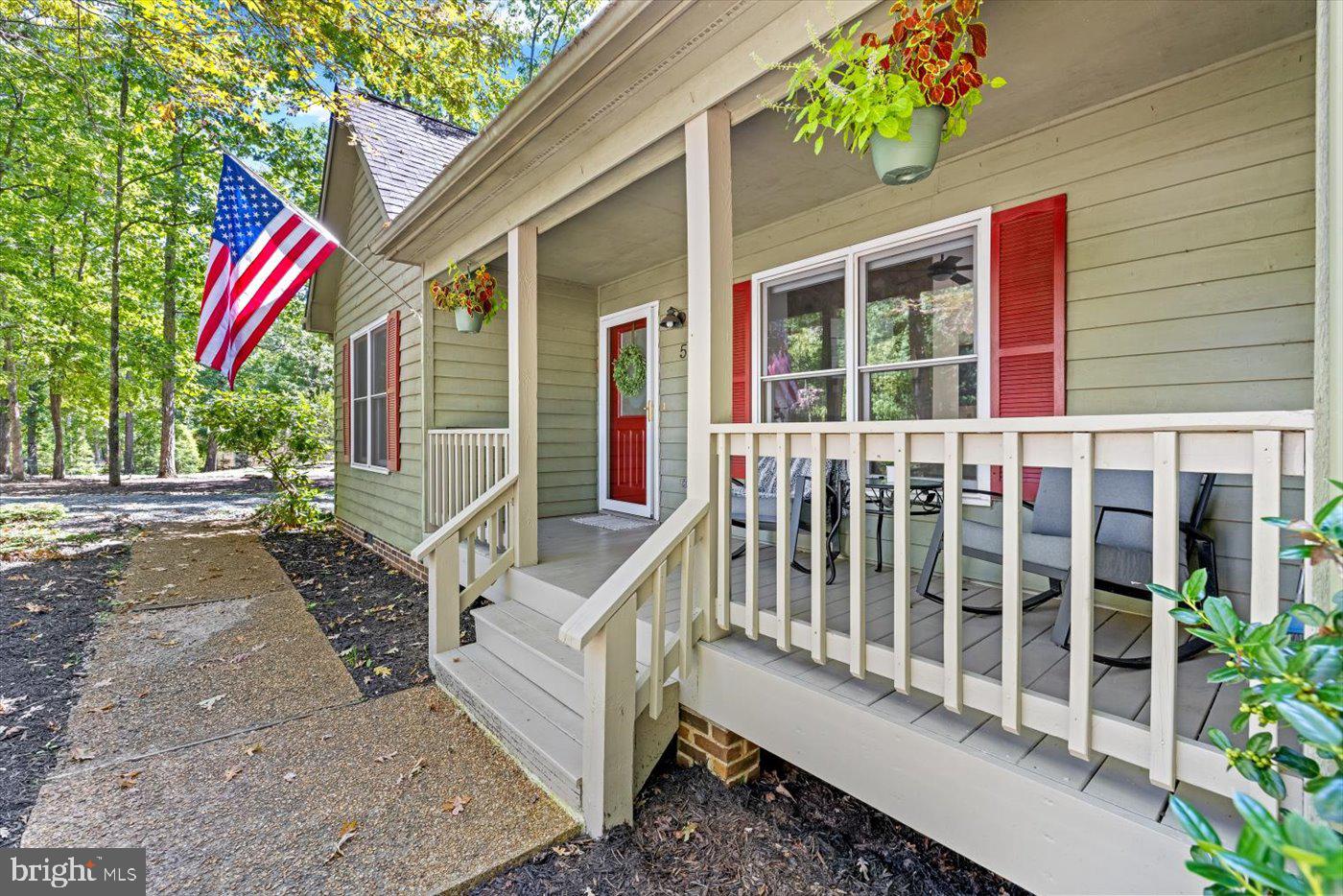 LAKE MONTICELLO - Residential