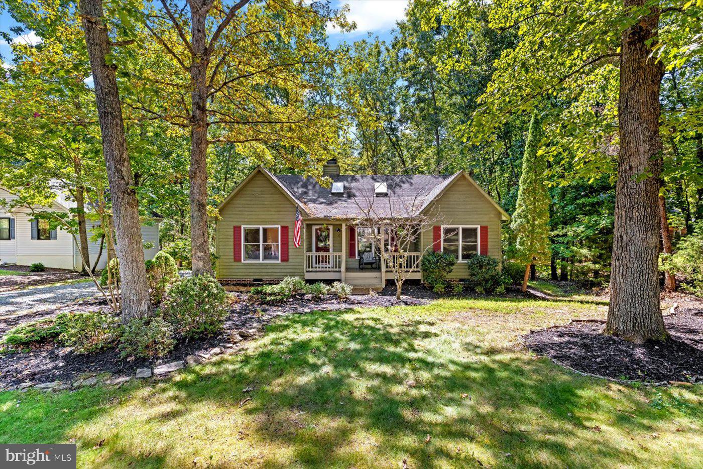 LAKE MONTICELLO - Residential