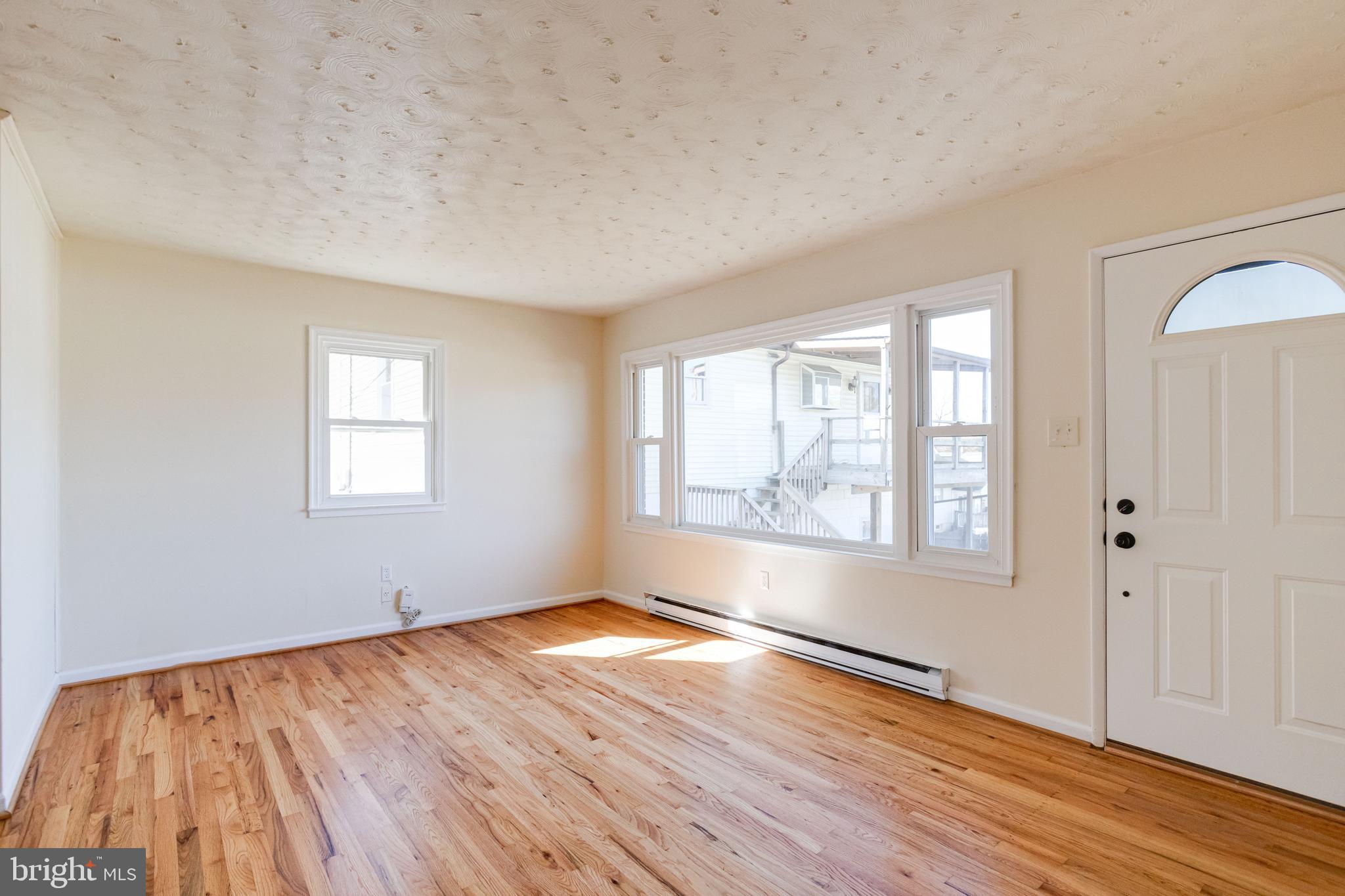 REGULARS - Residential Lease