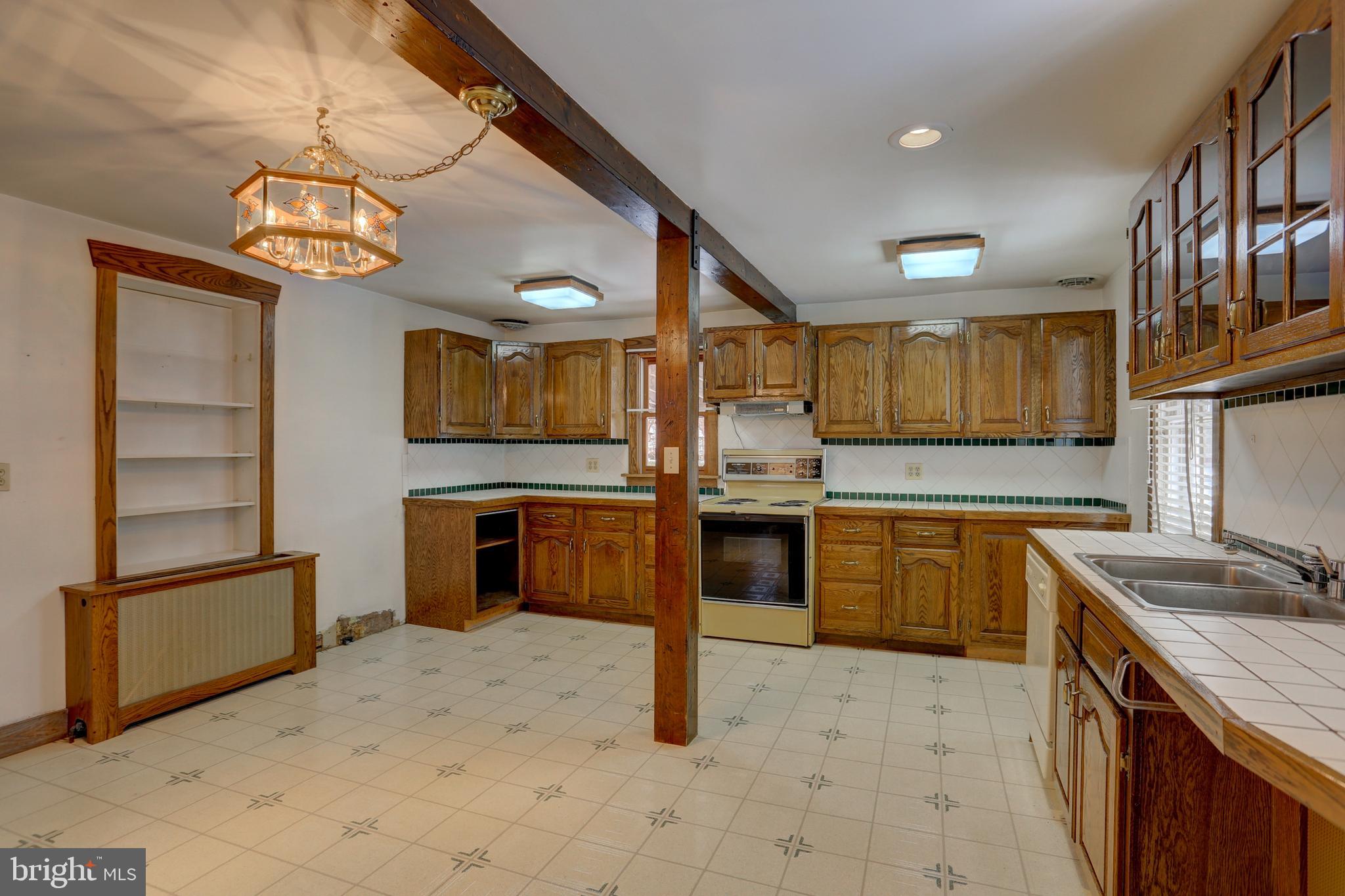 WEST EARL TWP - Residential