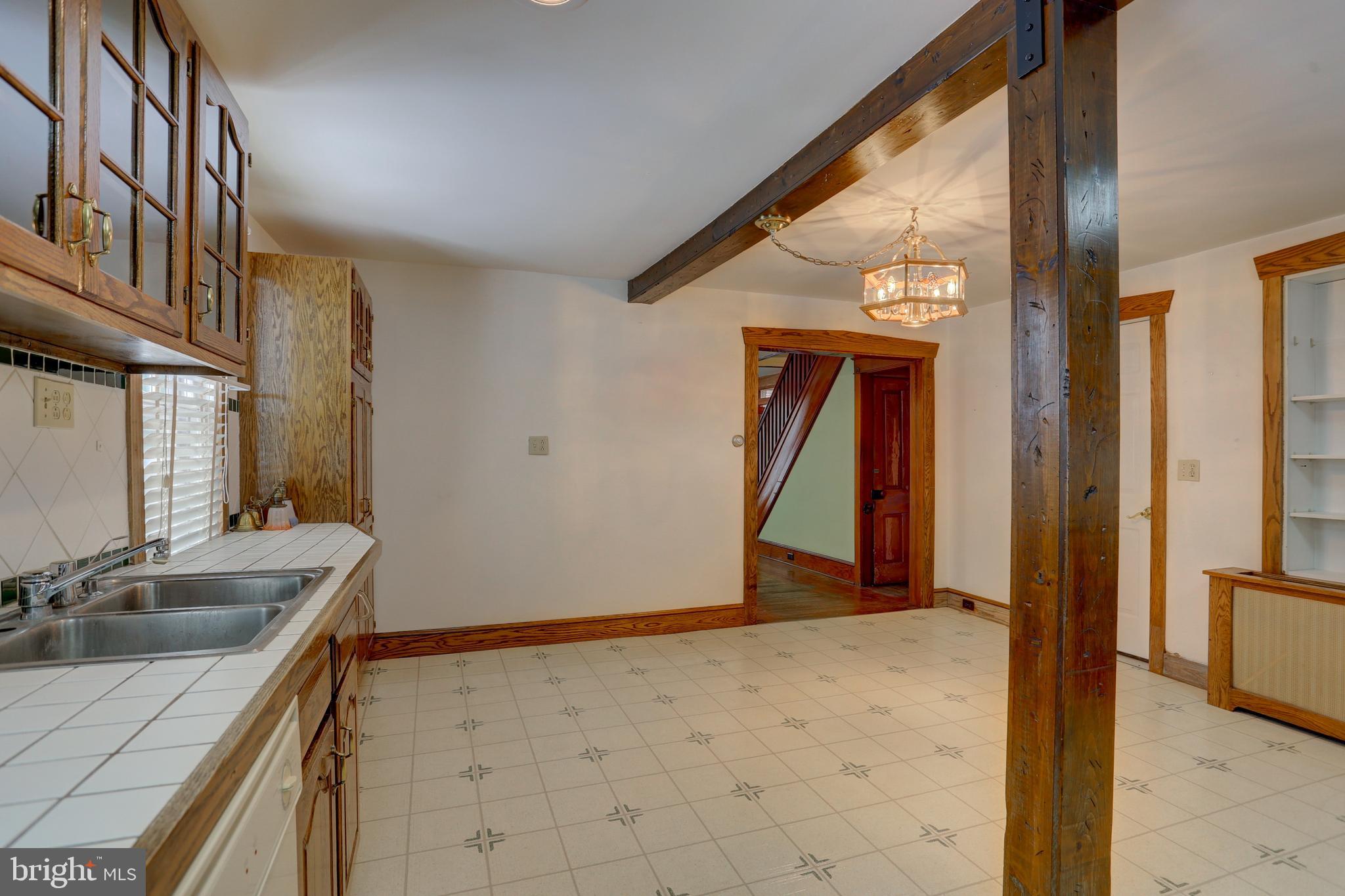 WEST EARL TWP - Residential