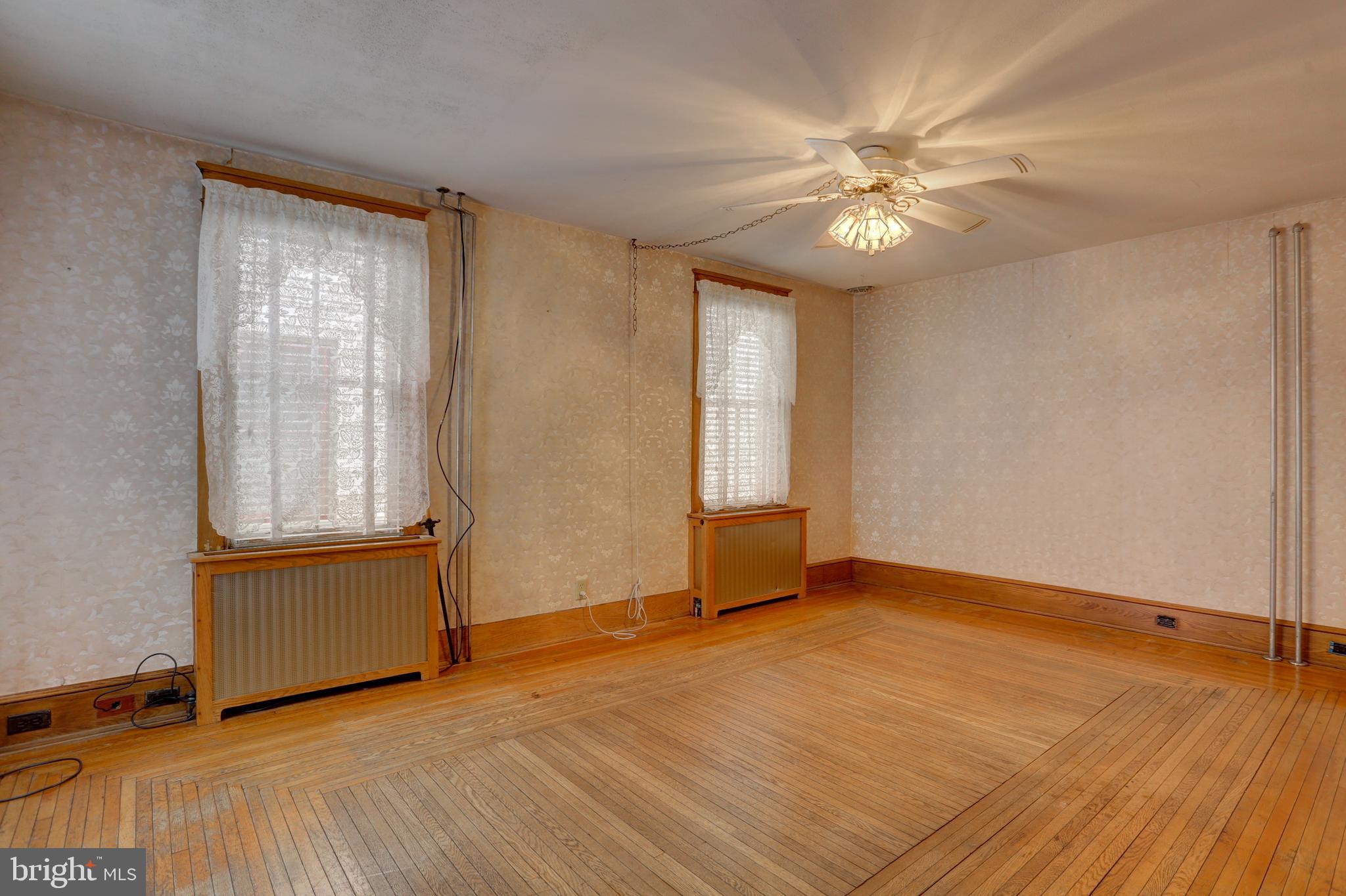 WEST EARL TWP - Residential