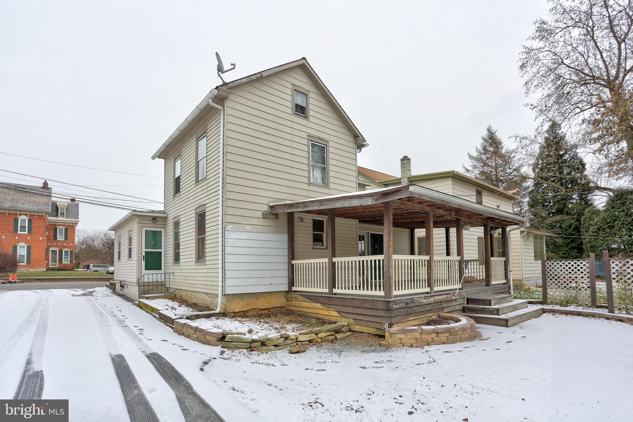 WEST EARL TWP - Residential