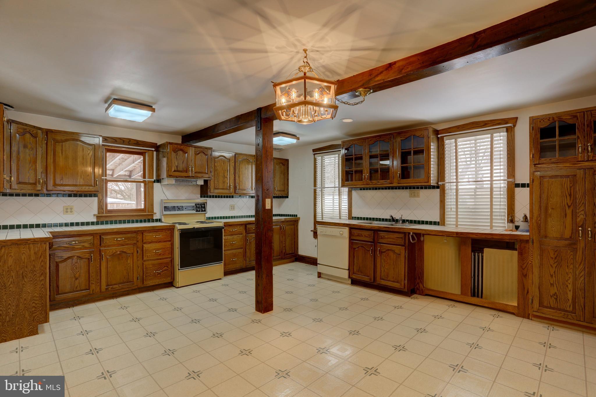 WEST EARL TWP - Residential