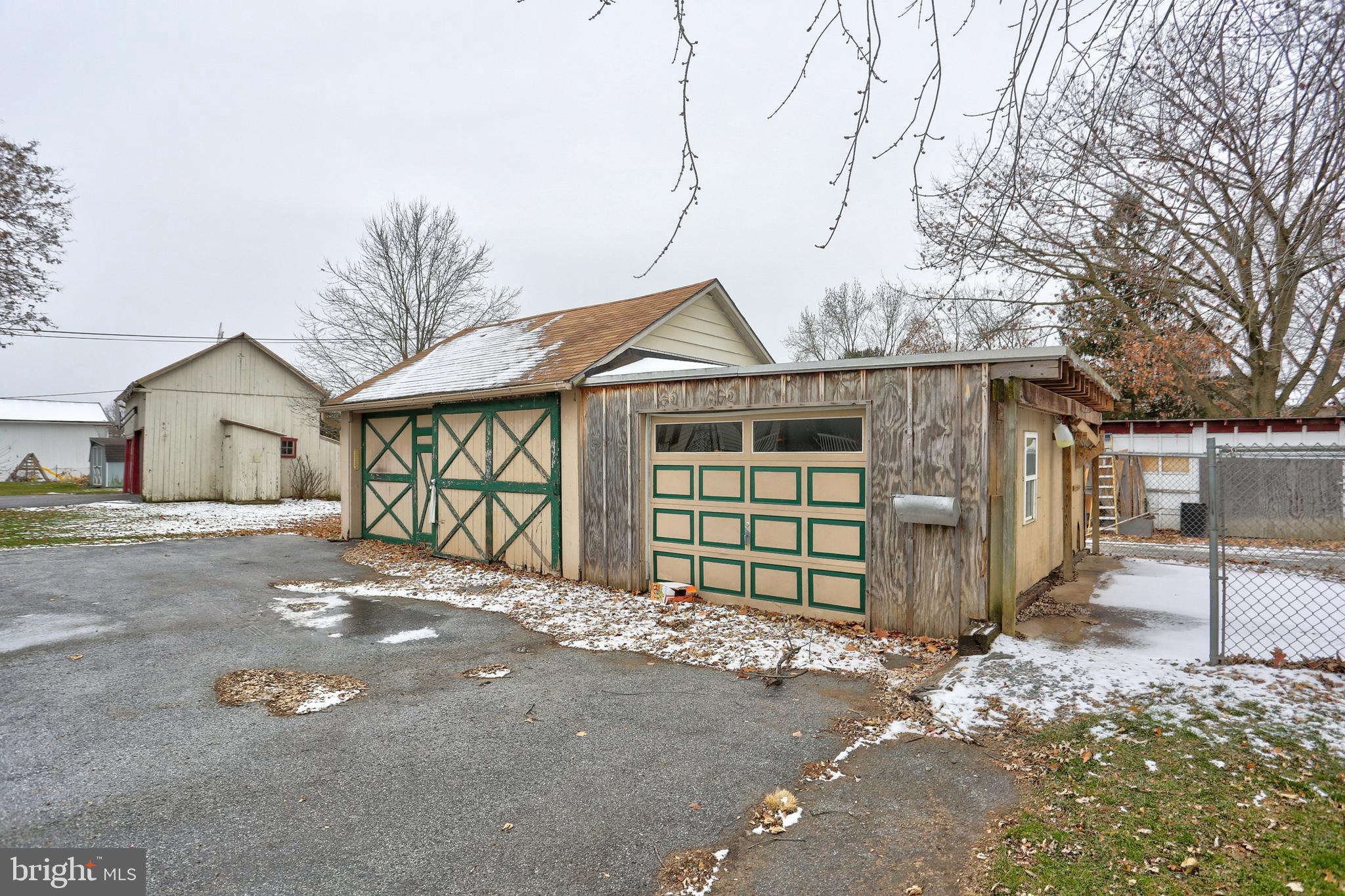 WEST EARL TWP - Residential