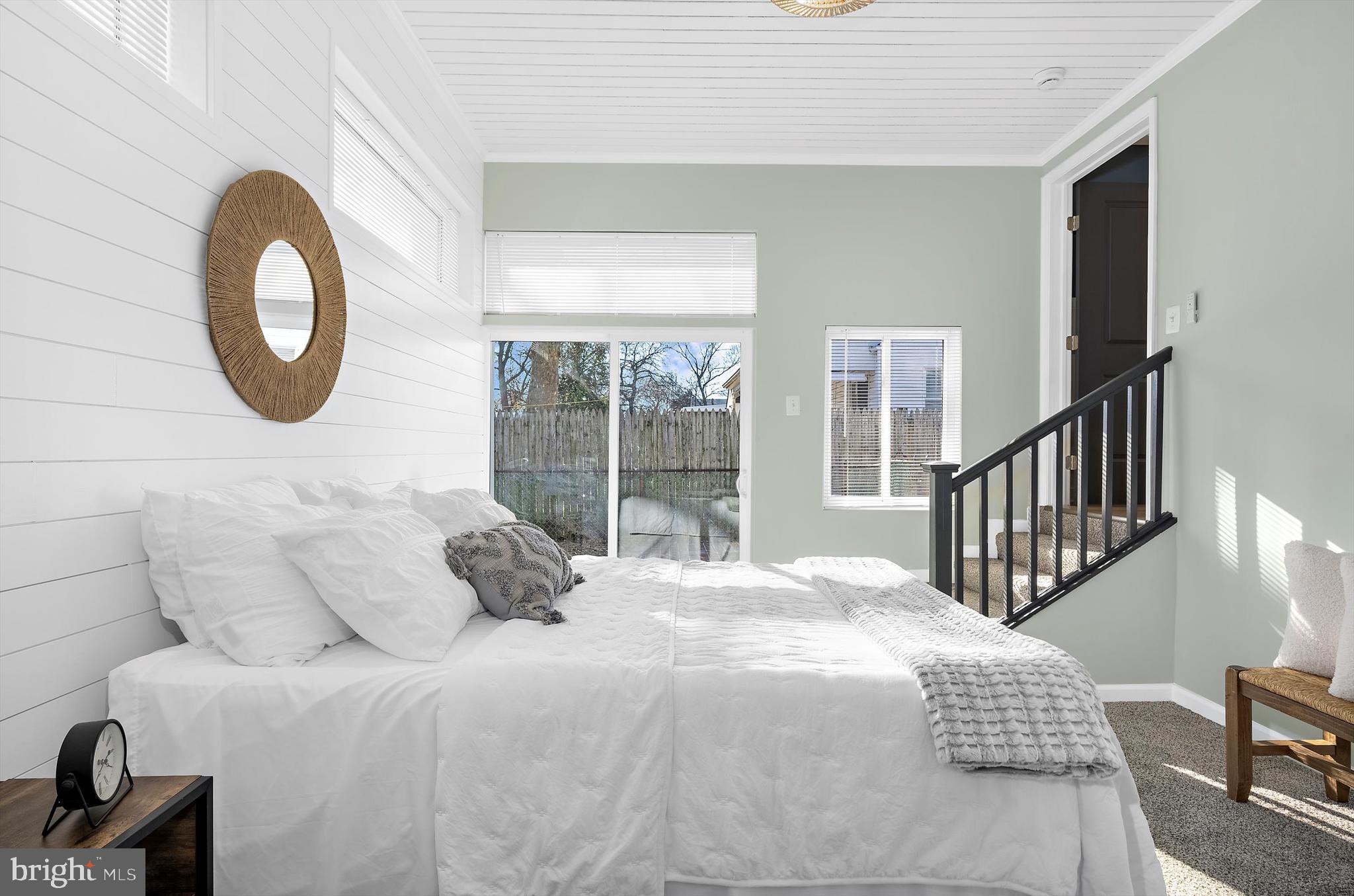 RIVIERA BEACH - Residential