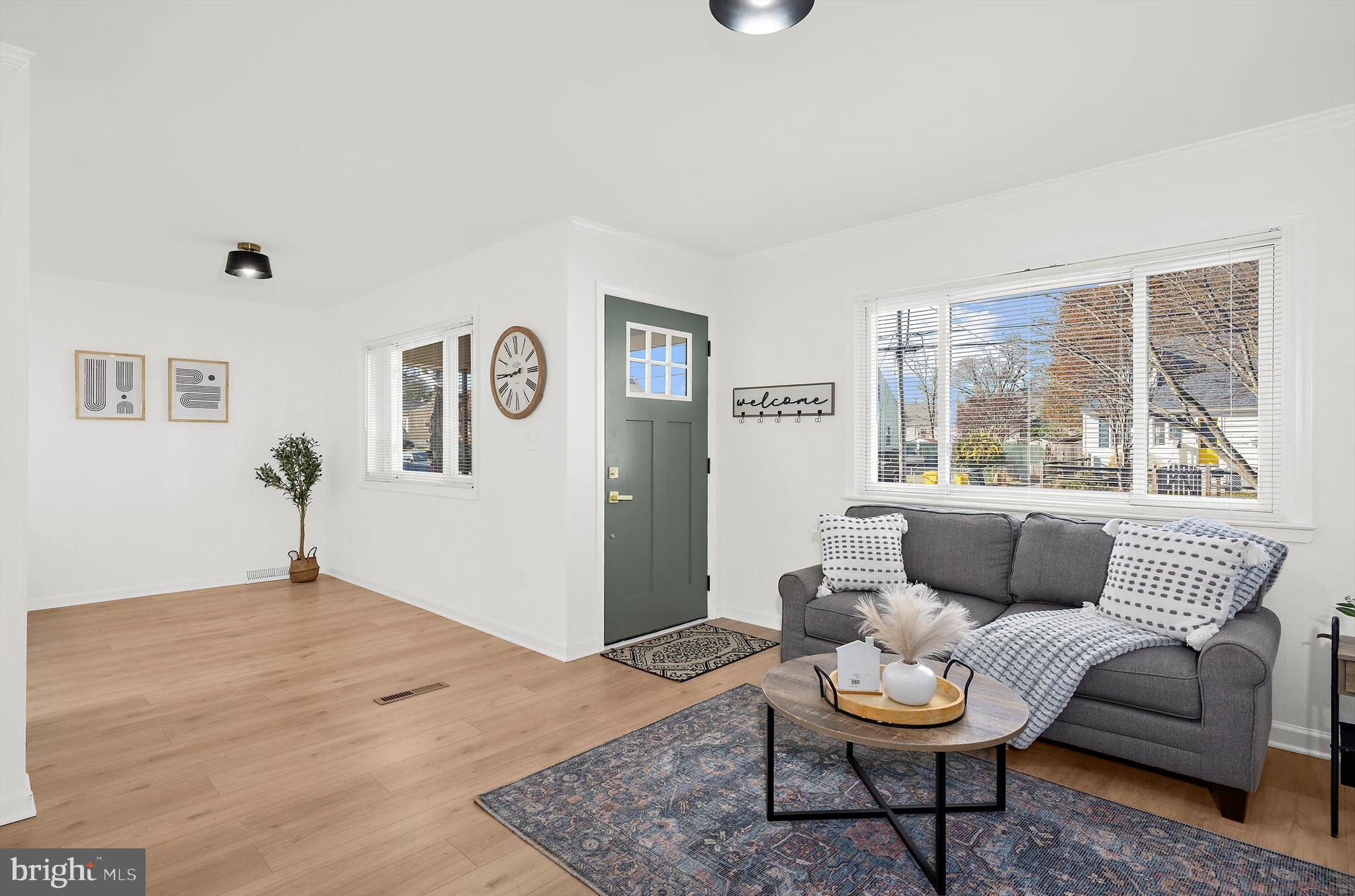 RIVIERA BEACH - Residential