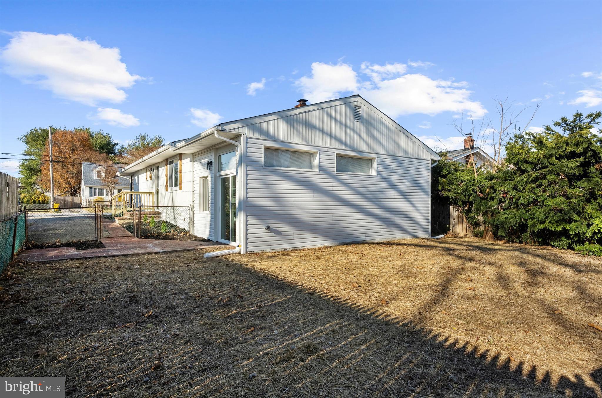 RIVIERA BEACH - Residential