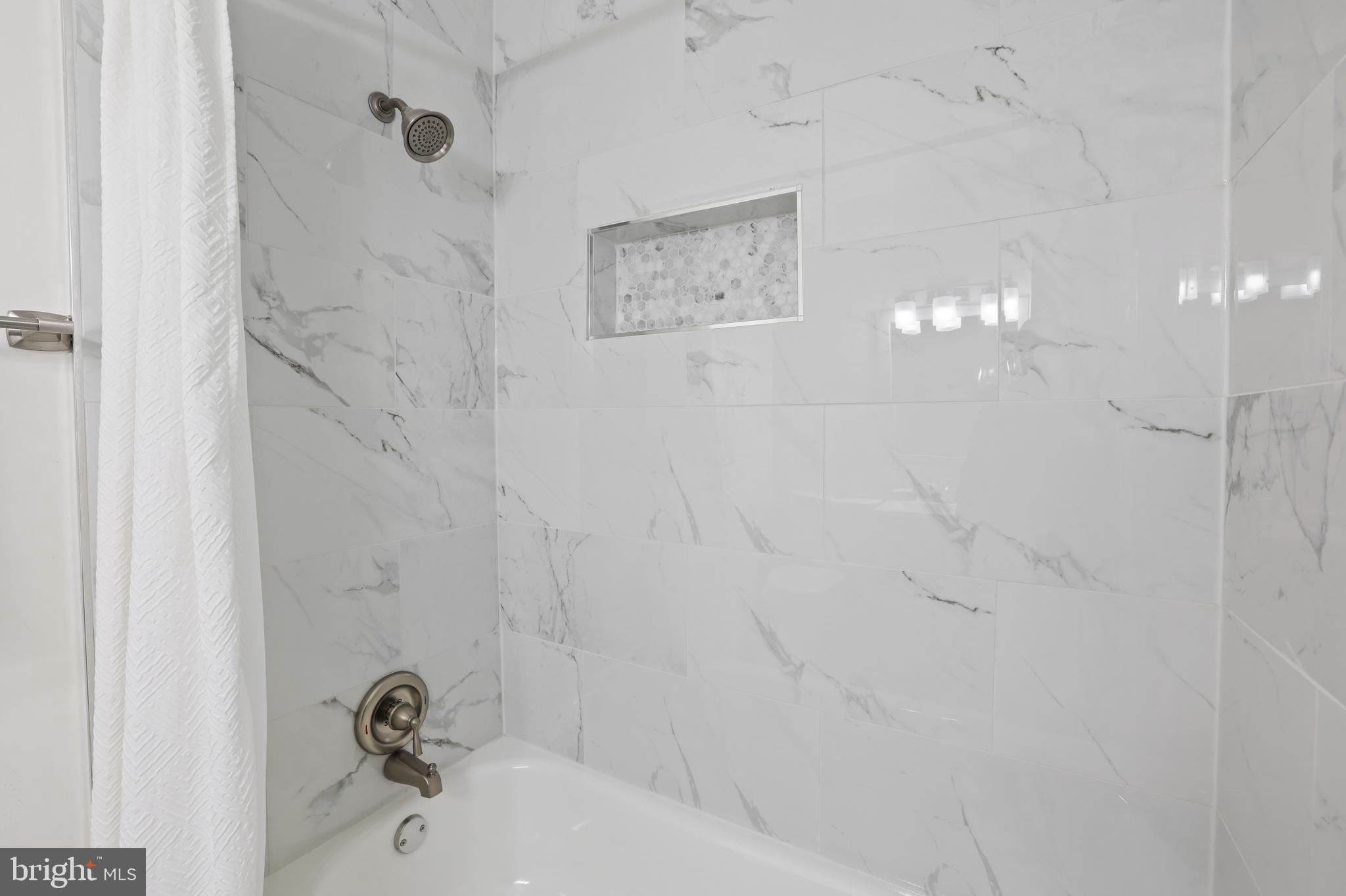 DALE CITY - Residential