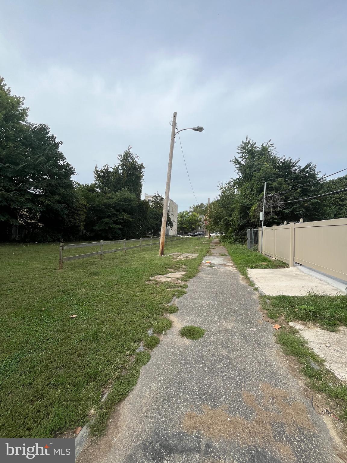 WEST PHILADELPHIA - Land