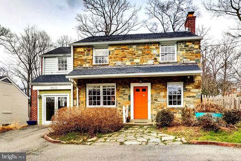 Photo of 6115 MASSACHUSETTS AVE, BETHESDA, MD 20816 (MLS # MDMC2043160)