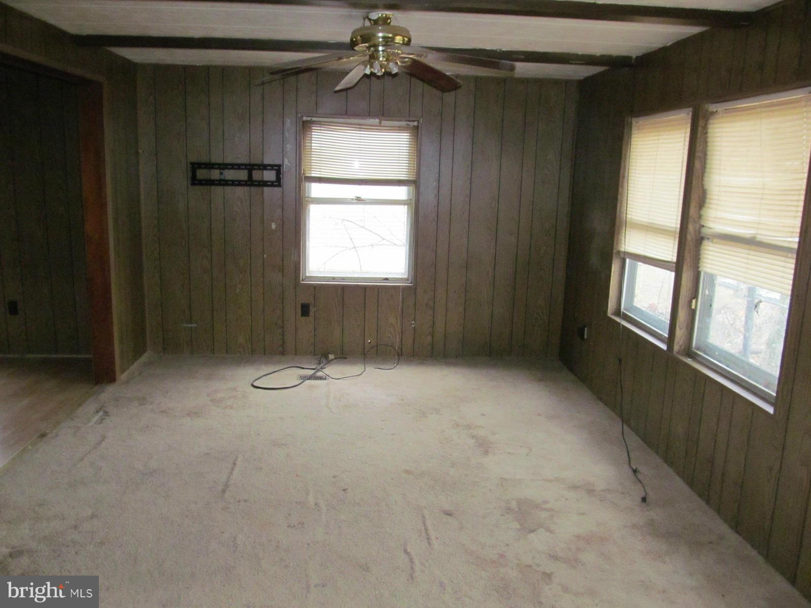 SHAWNEELAND - Residential