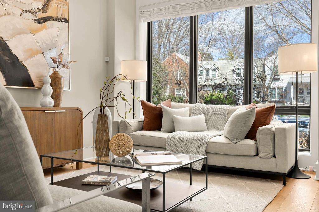 Photo of 3726 R Street NW, WASHINGTON, DC 20007 (MLS # DCDC2250794)