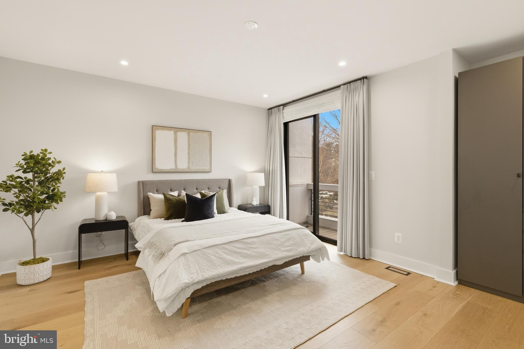 BURLEITH - Residential