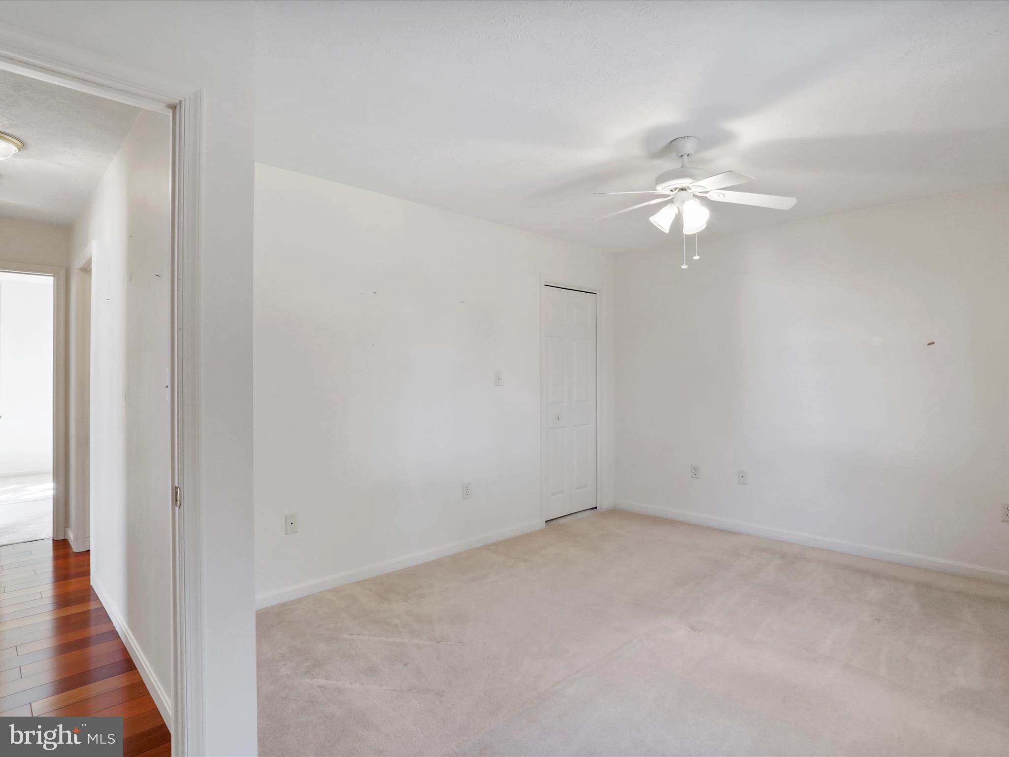 FAIRVIEW OAKS - Residential