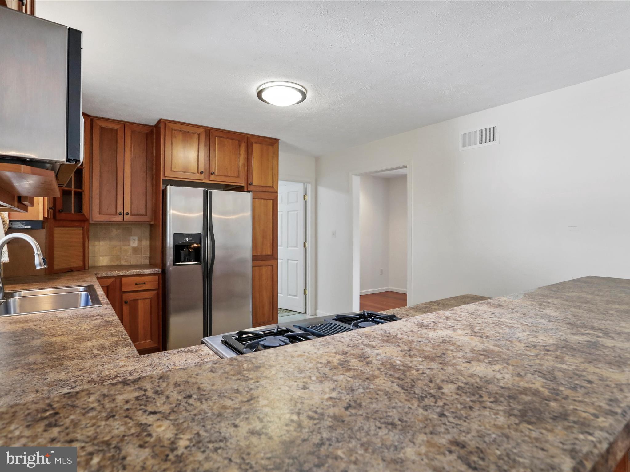 FAIRVIEW OAKS - Residential